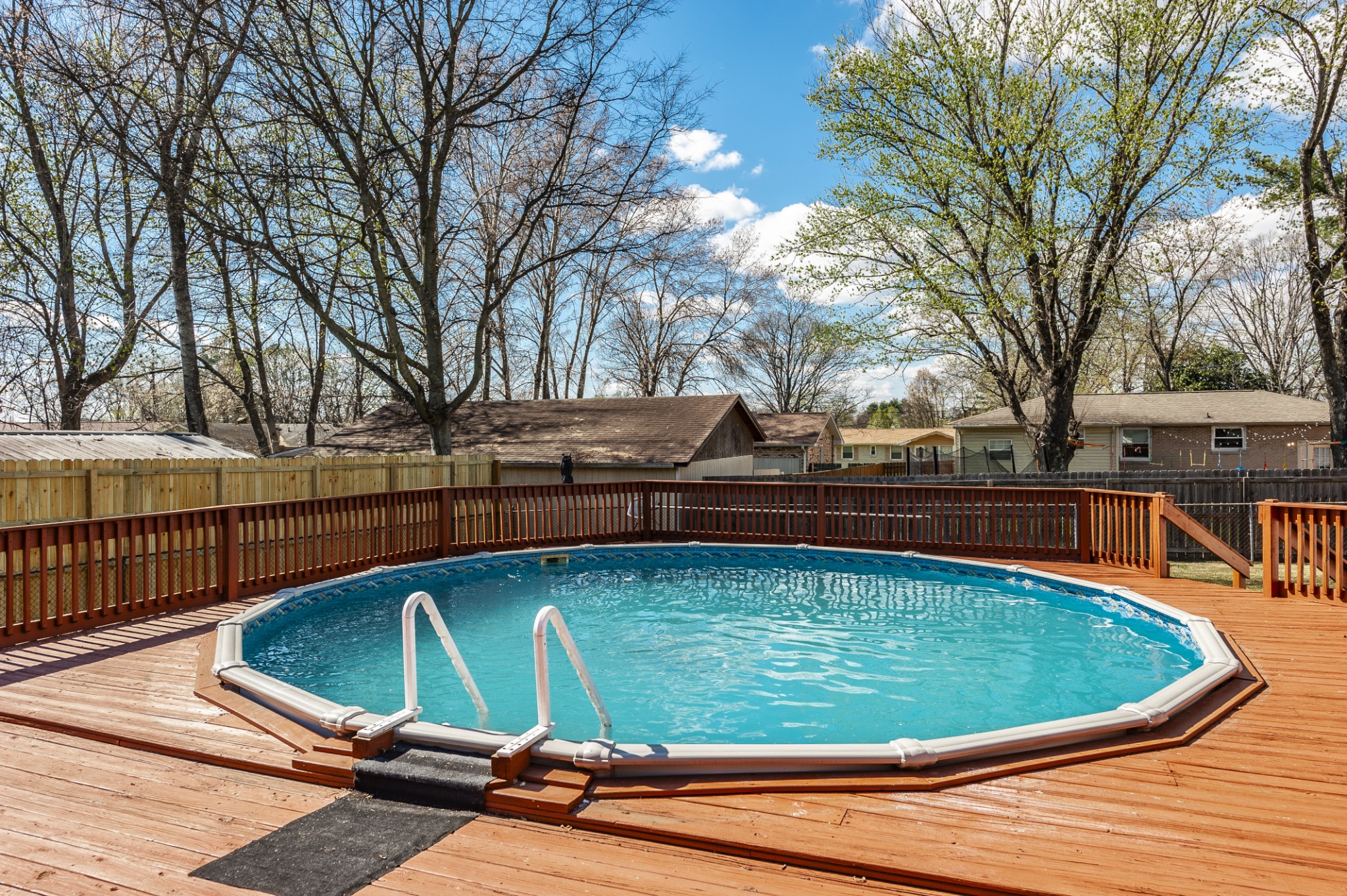 4912 Big Horn Dr