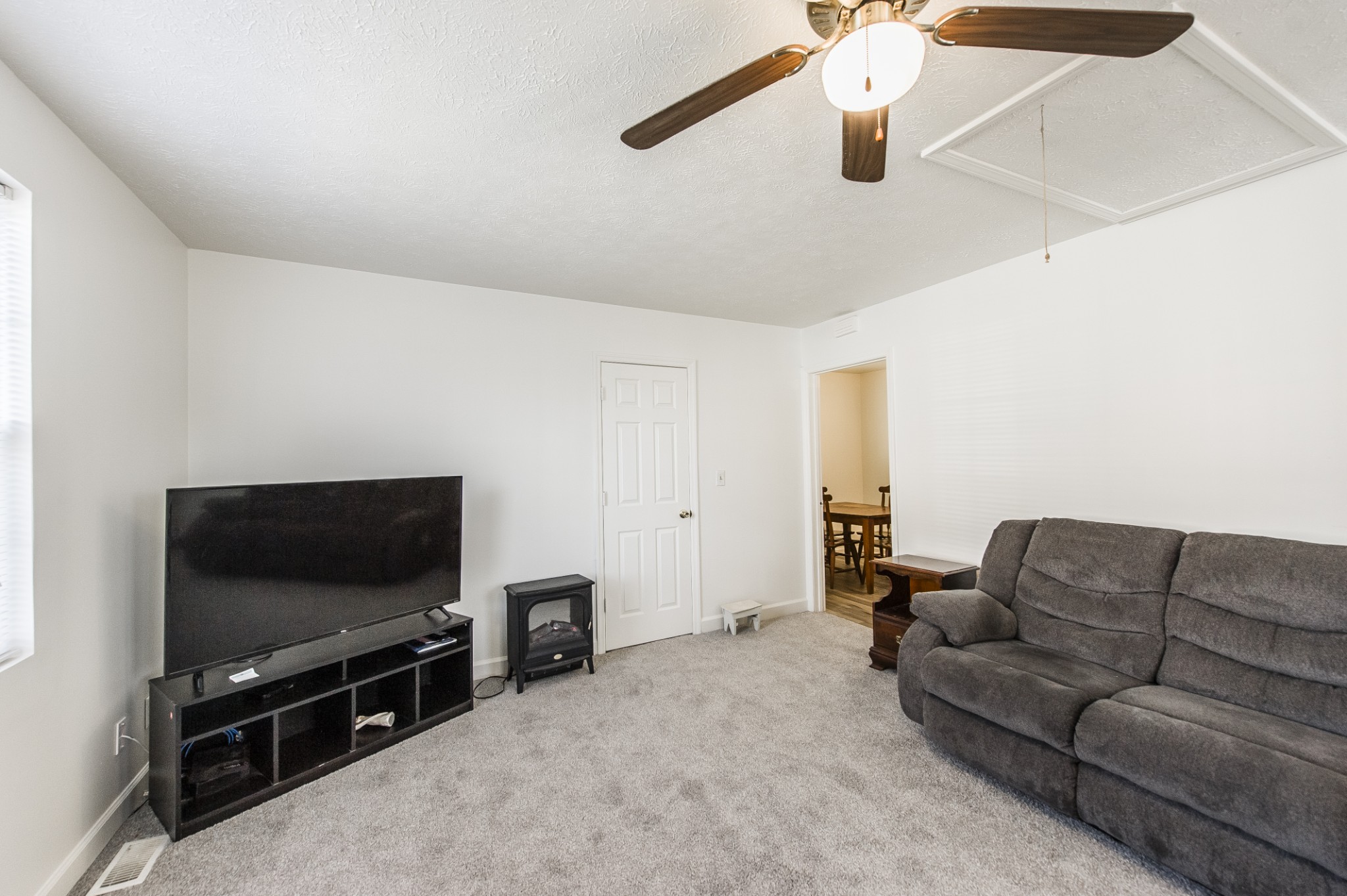 4912 Big Horn Dr