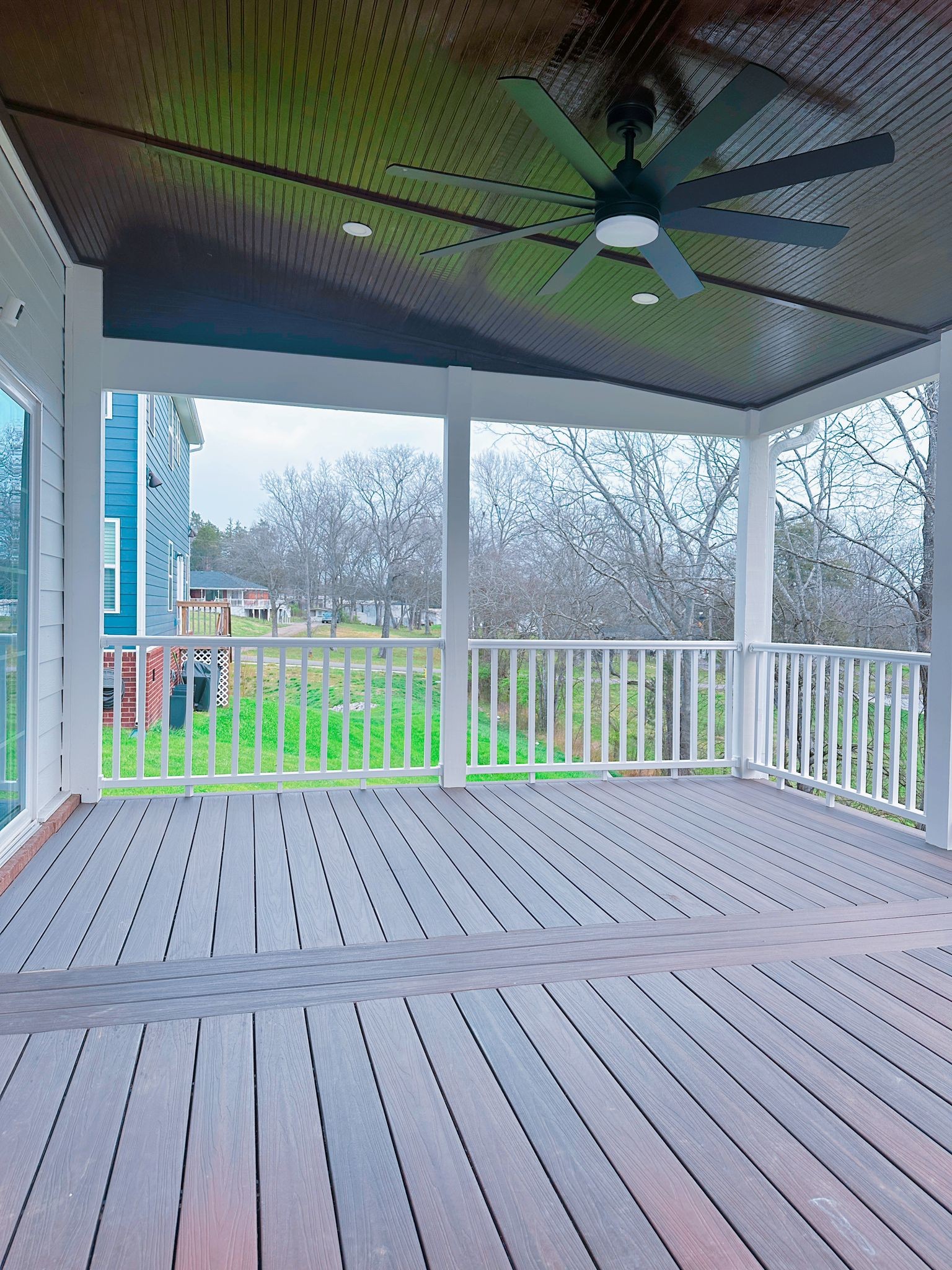 1122 Watermark Way