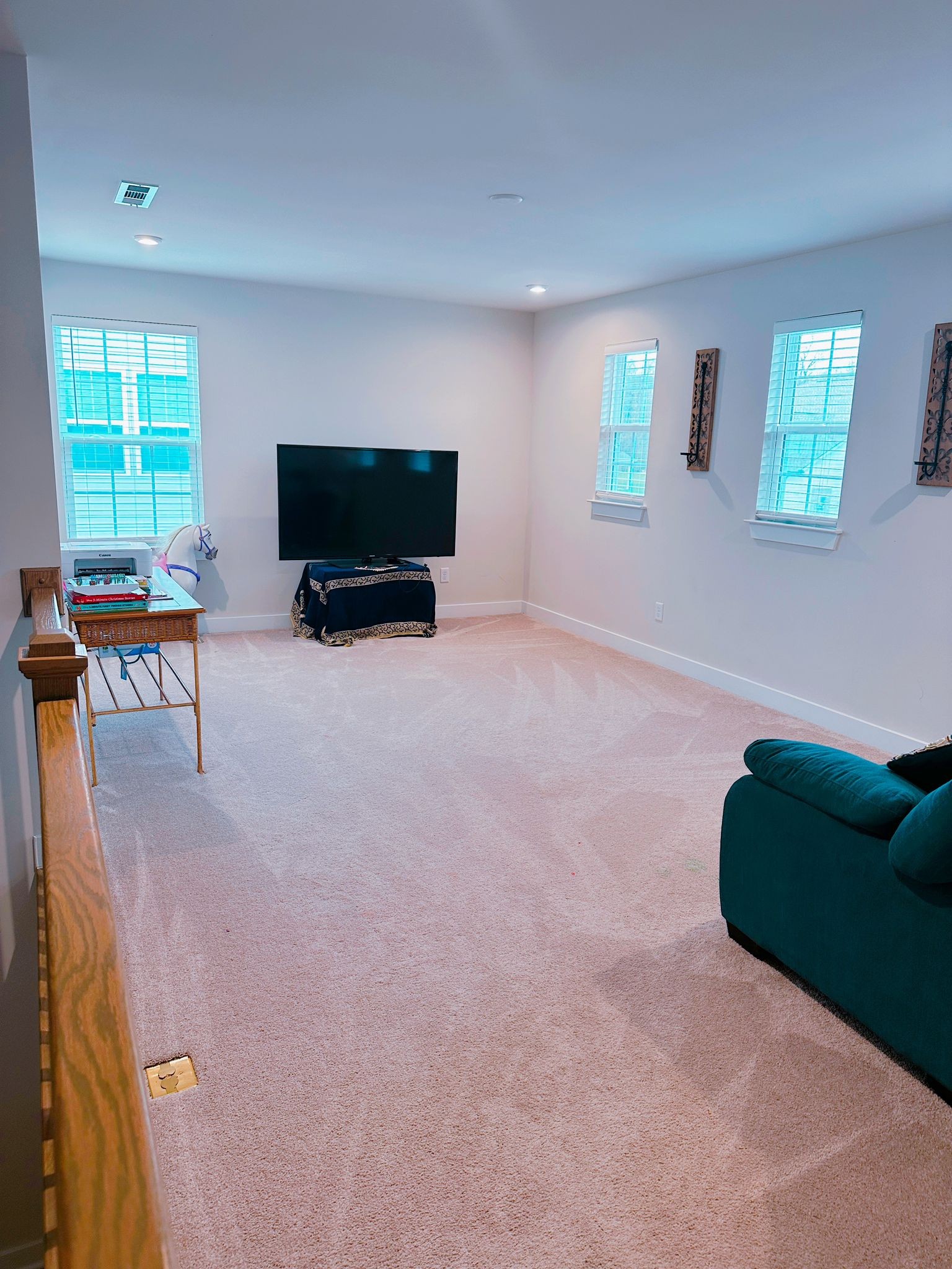 1122 Watermark Way