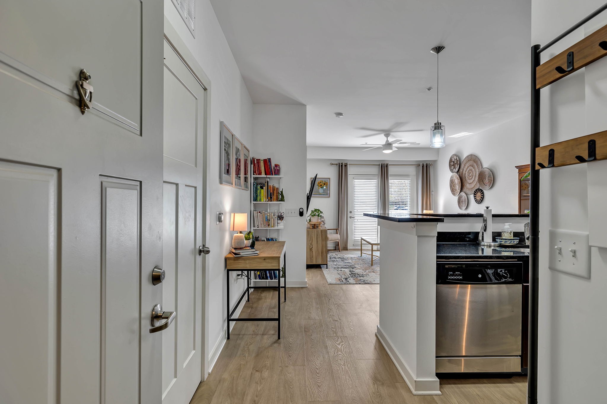 410 Rosedale Ave Unit: 110