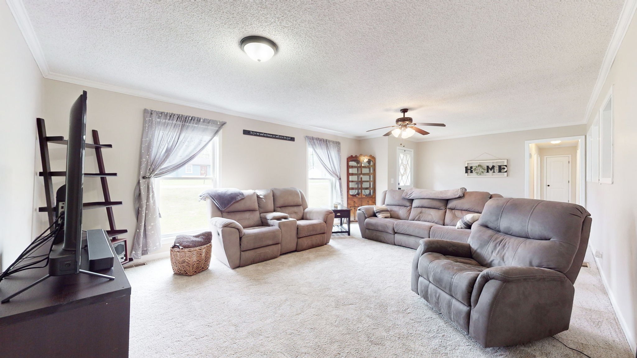 3052 Dell Dr