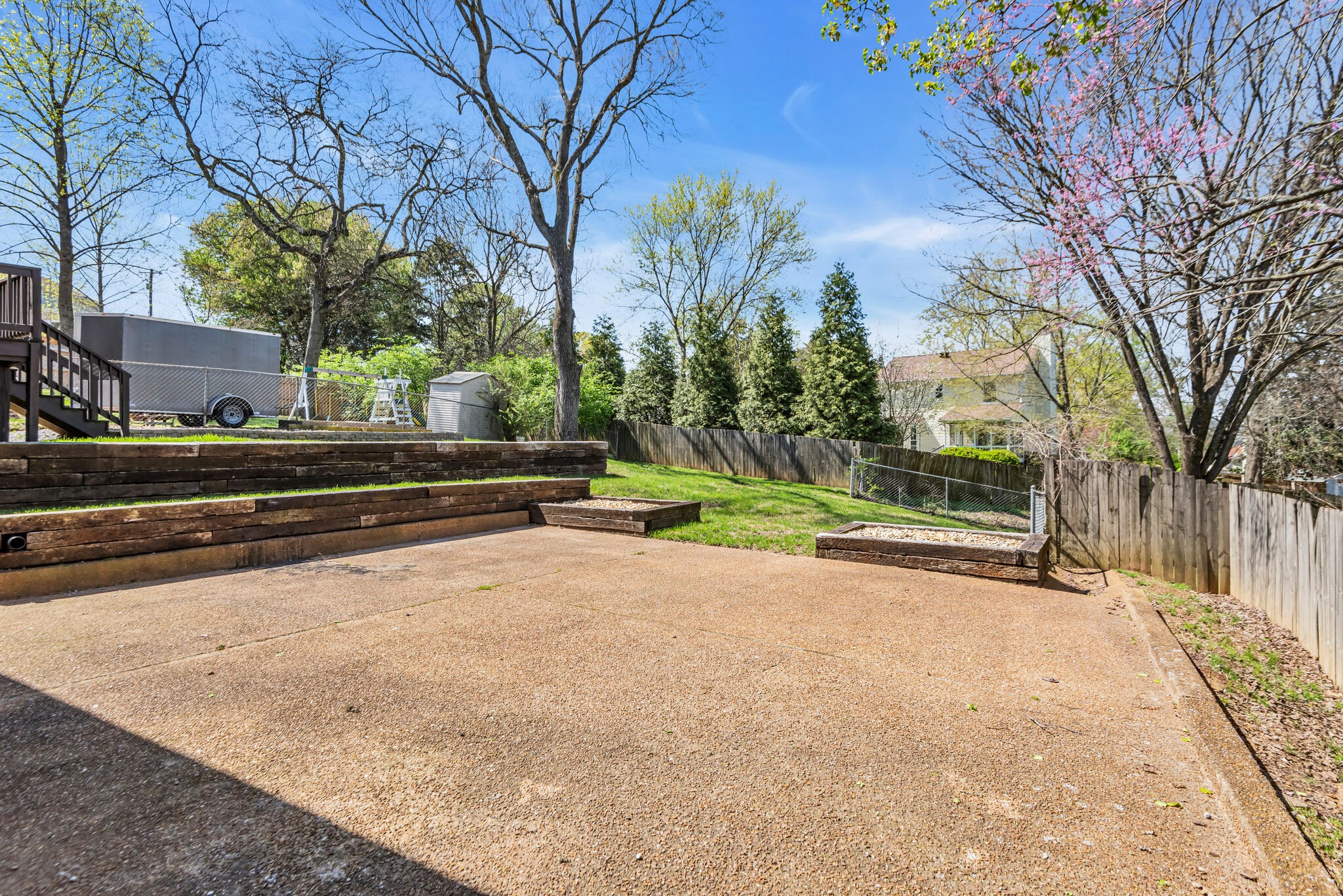 5005 English Village Dr