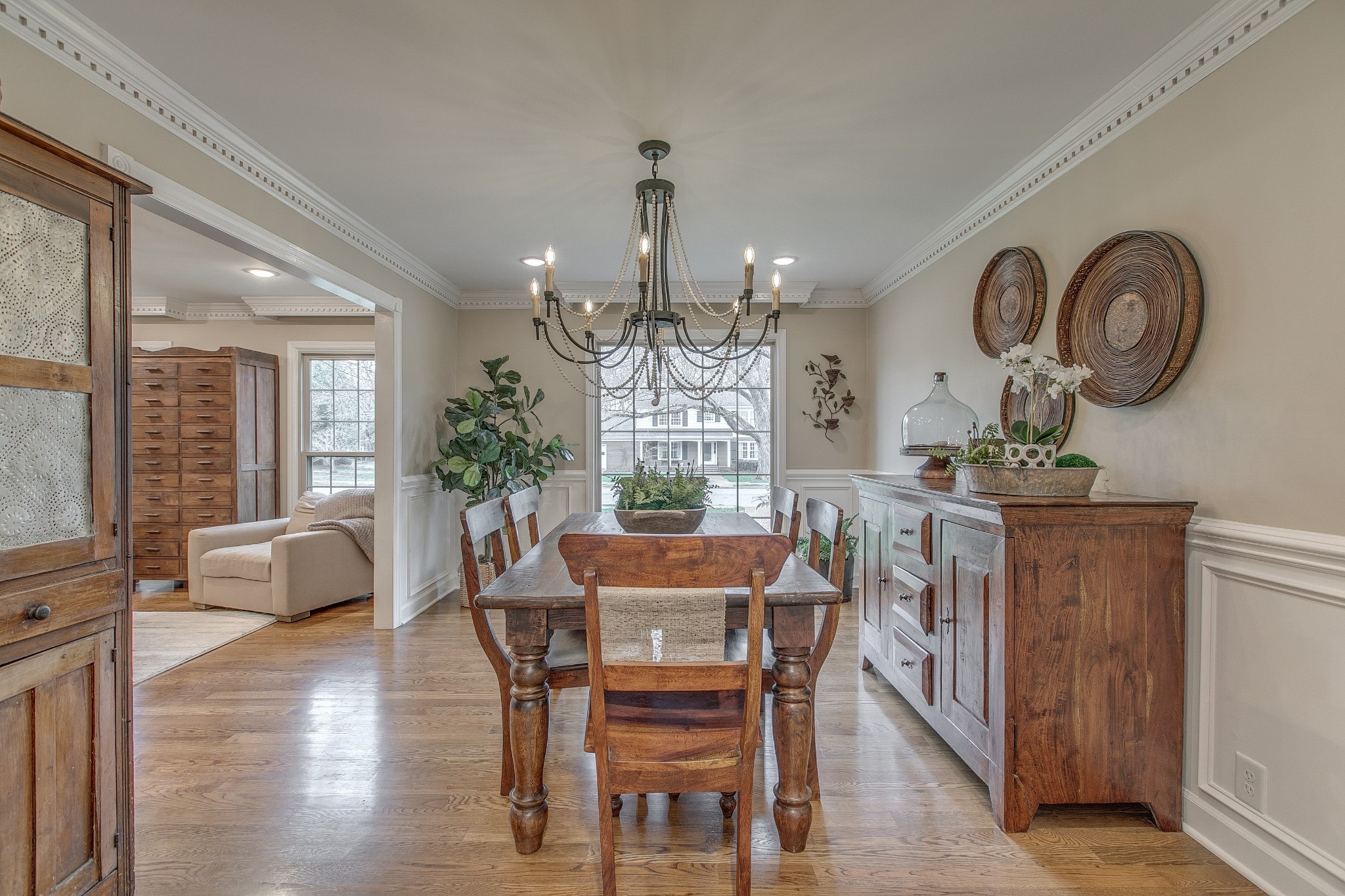 727 Cherokee Ct