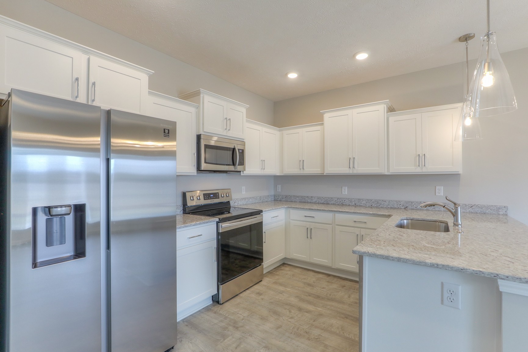 4220 Spyglass Dr