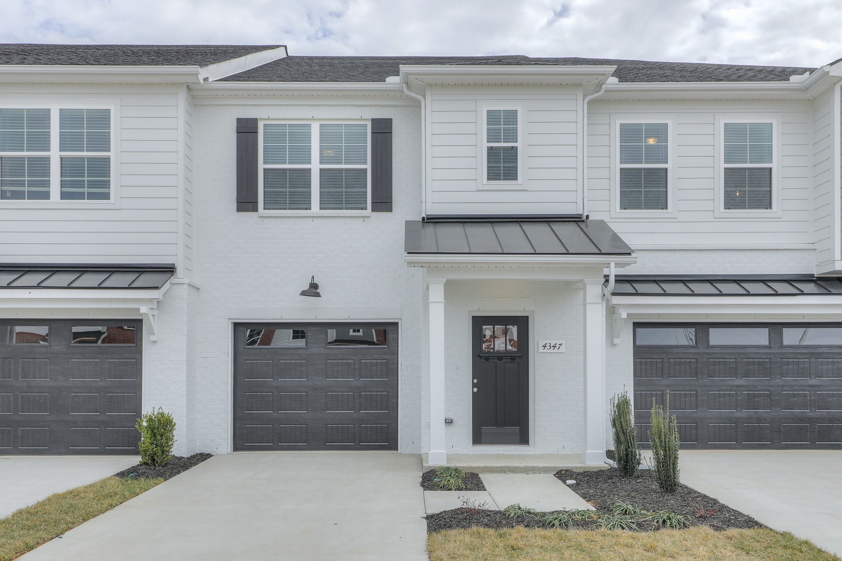 4220 Spyglass Dr