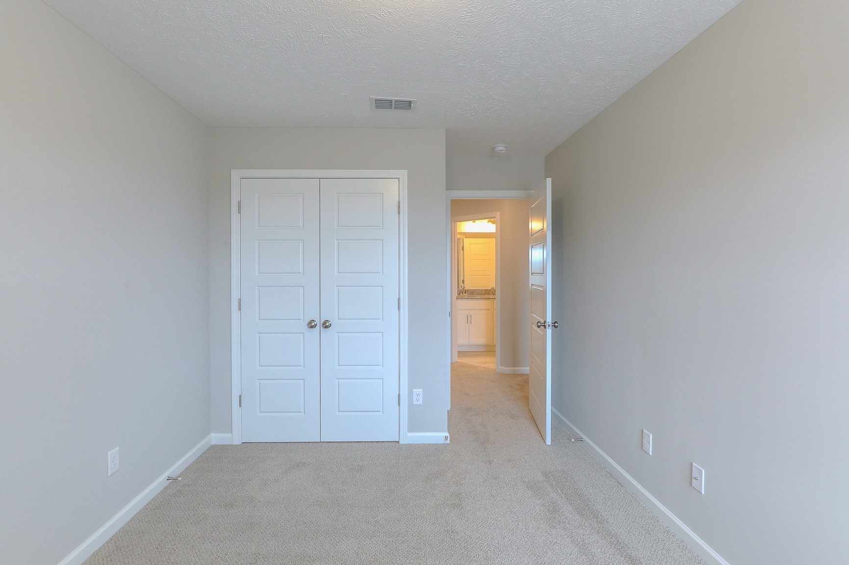 4220 Spyglass Dr