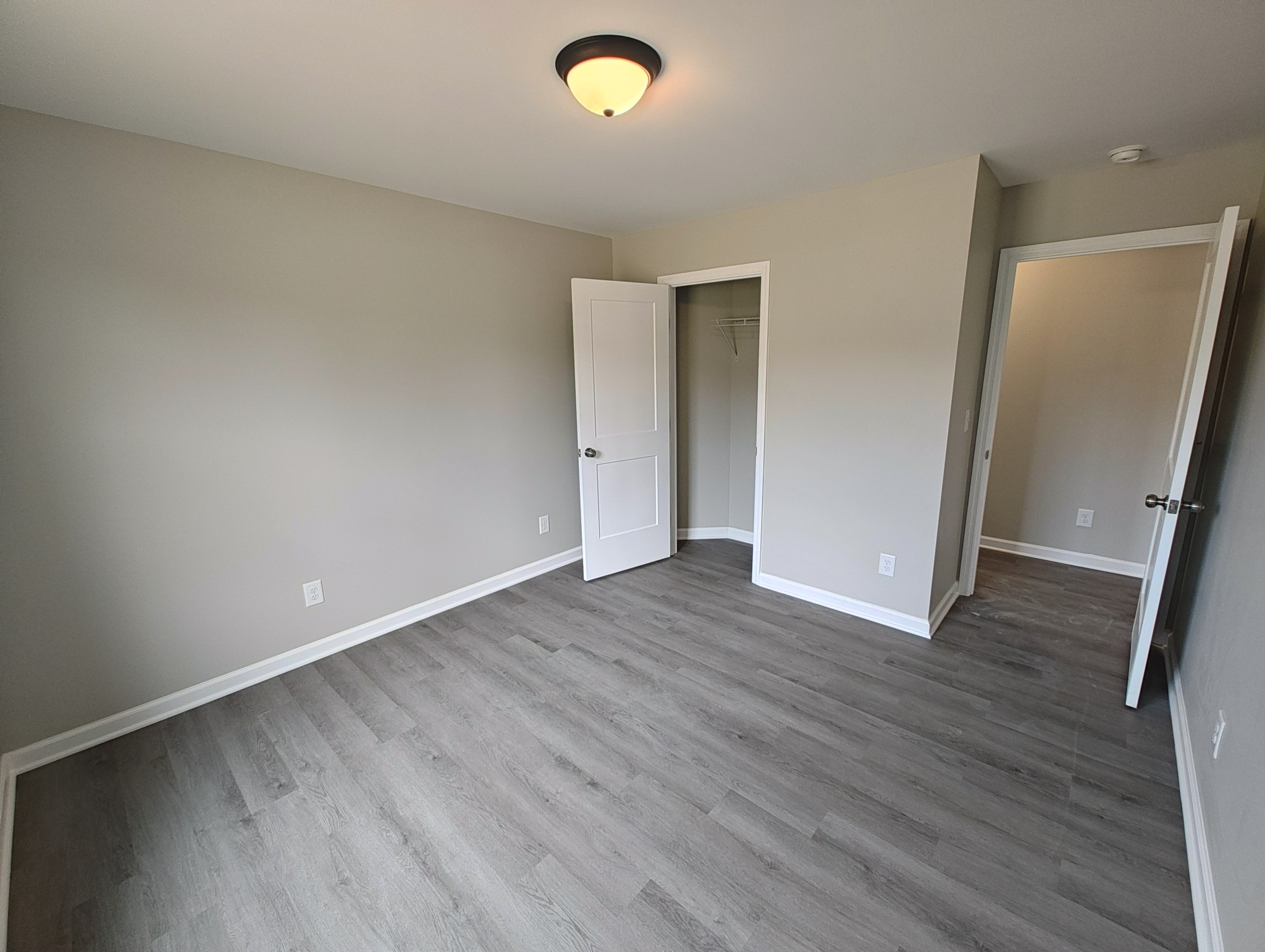 671 W Main St