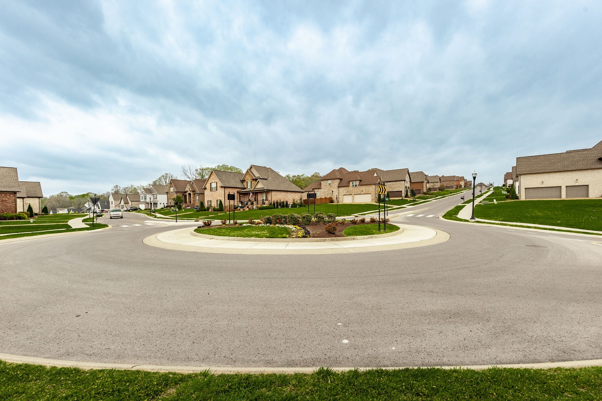 1009 Livingstone Ln