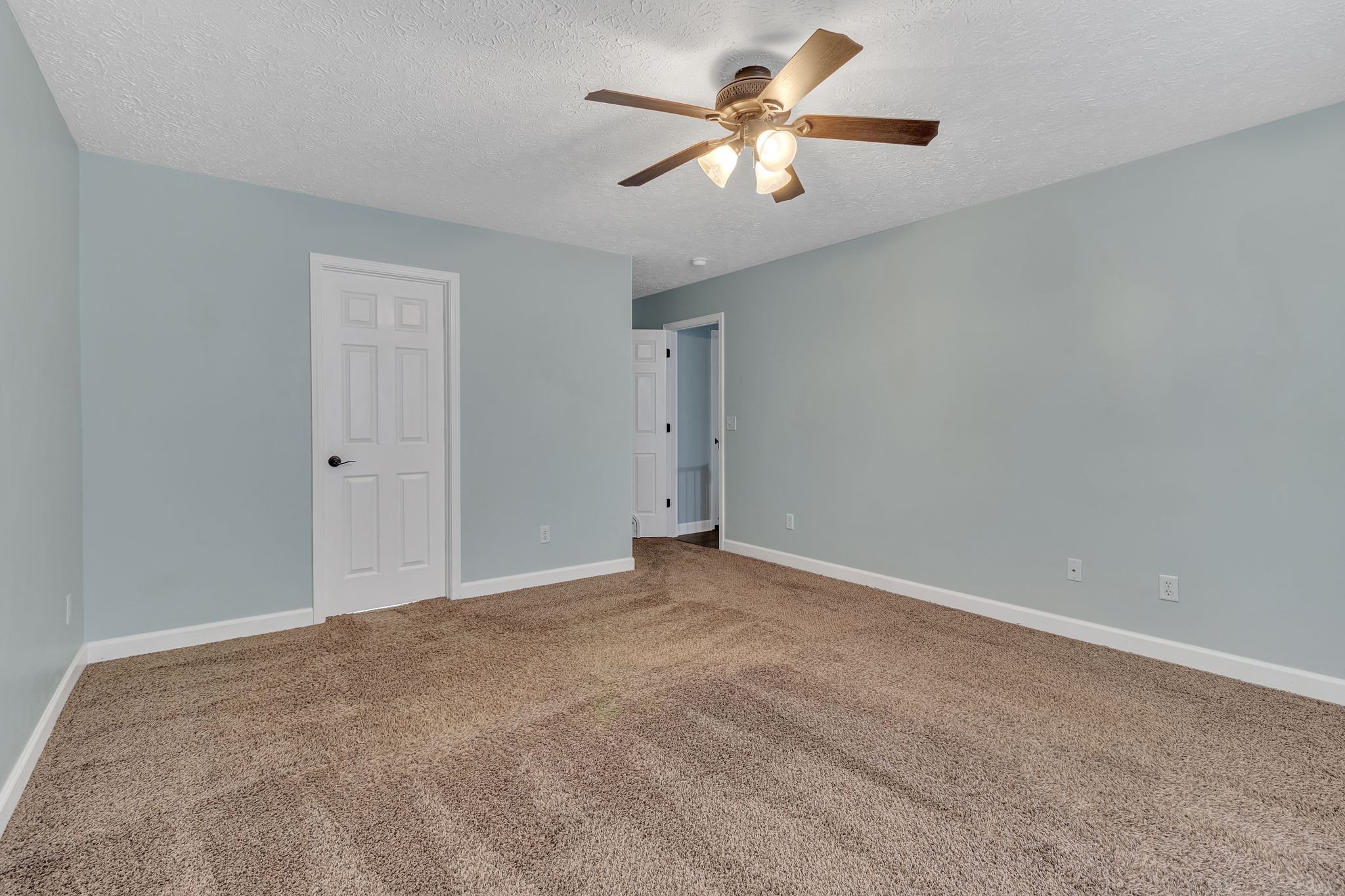 8024 Meadowview Ln