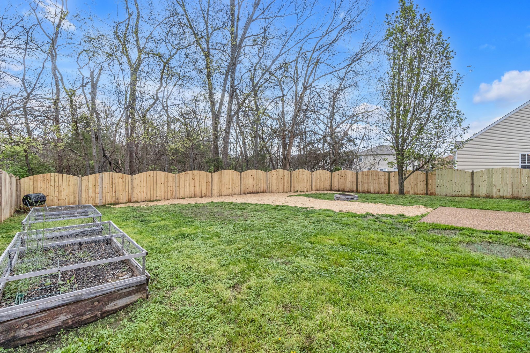 8024 Meadowview Ln