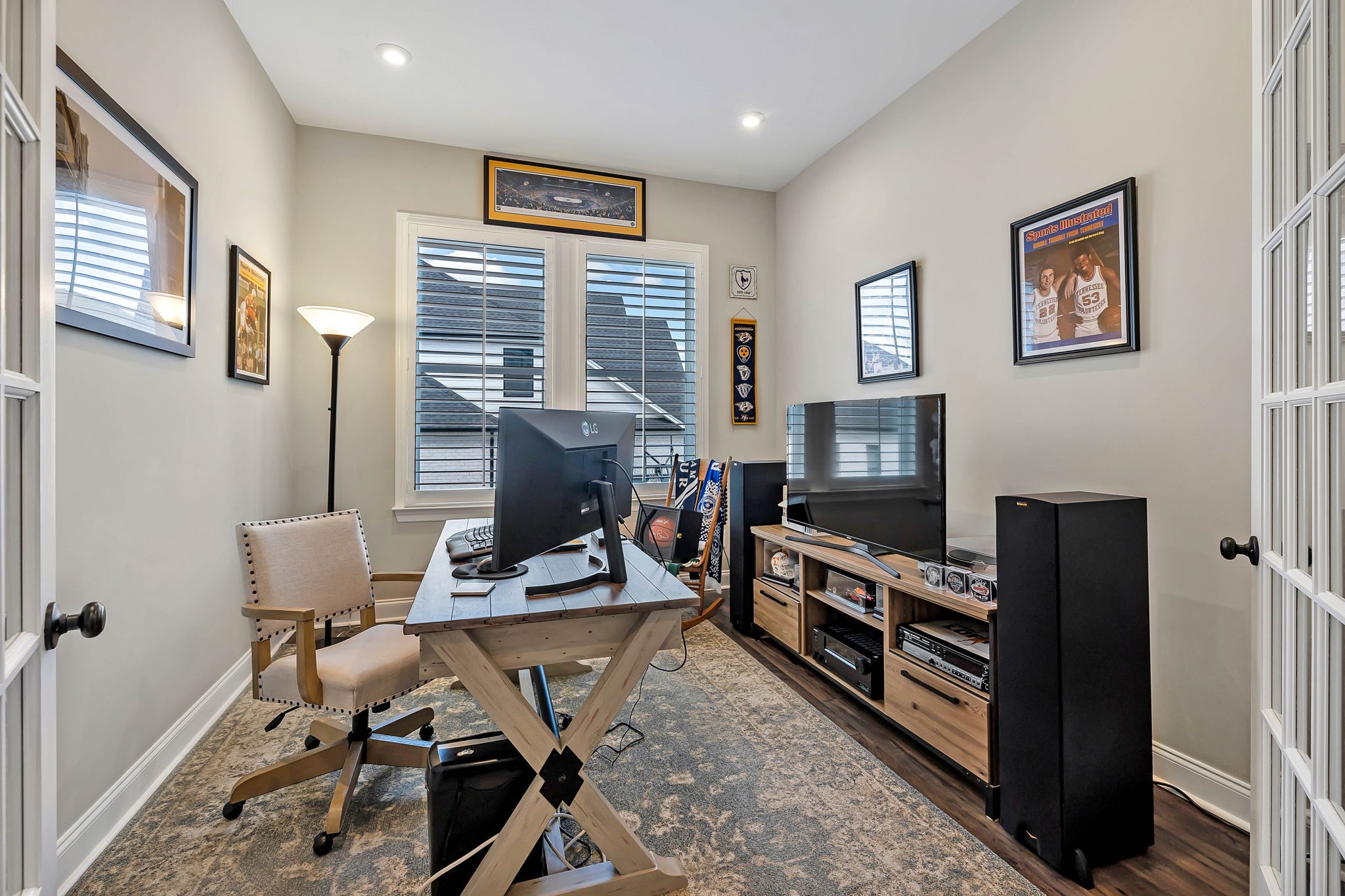 627 Silva Ln