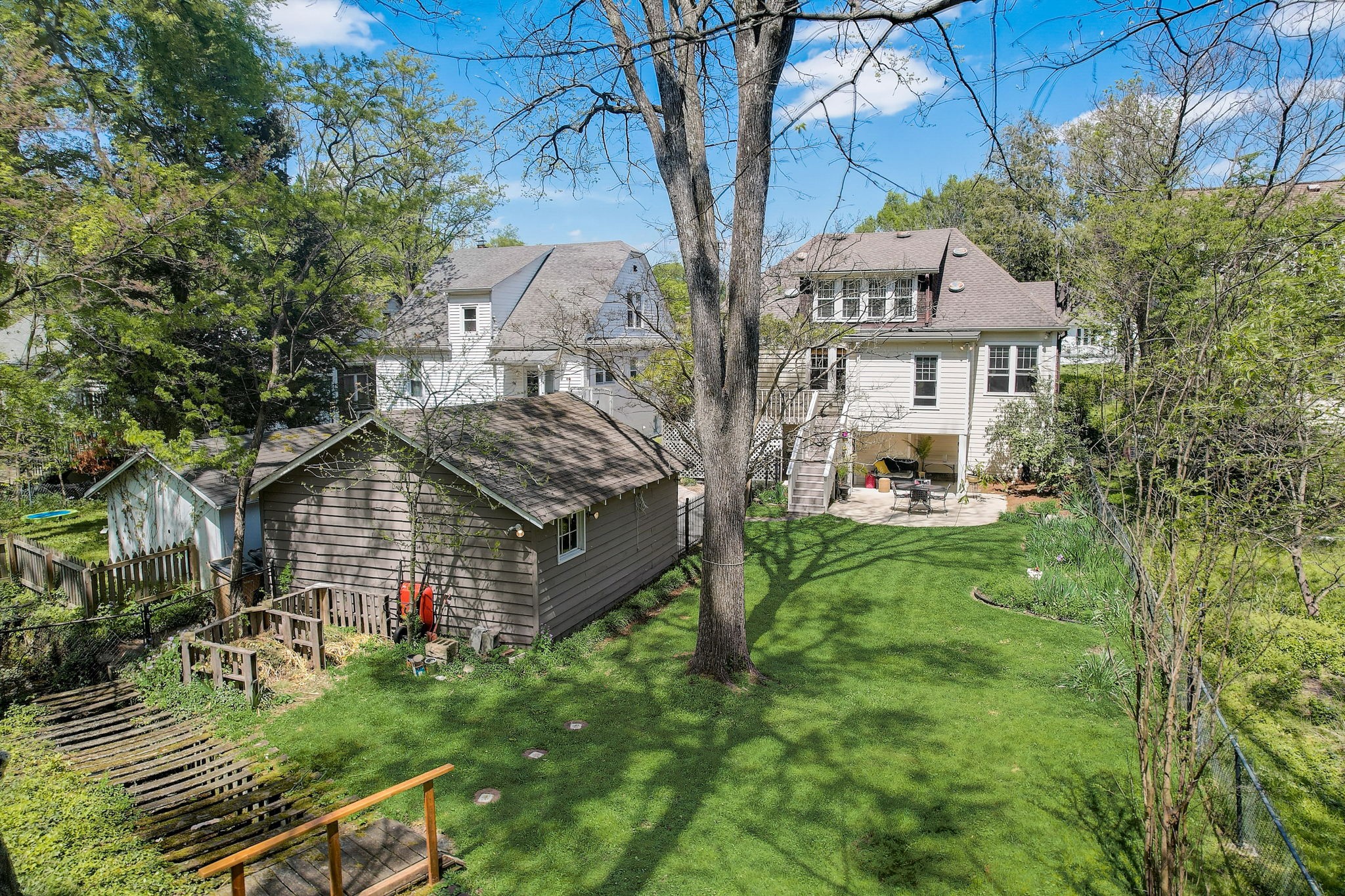2503 W Linden Ave