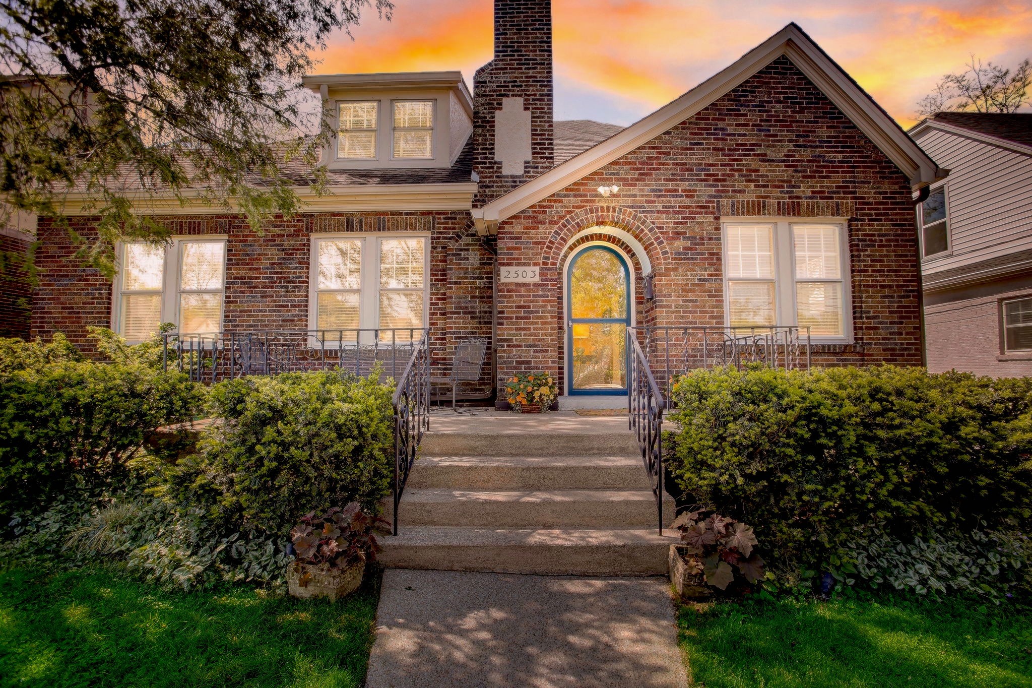 2503 W Linden Ave