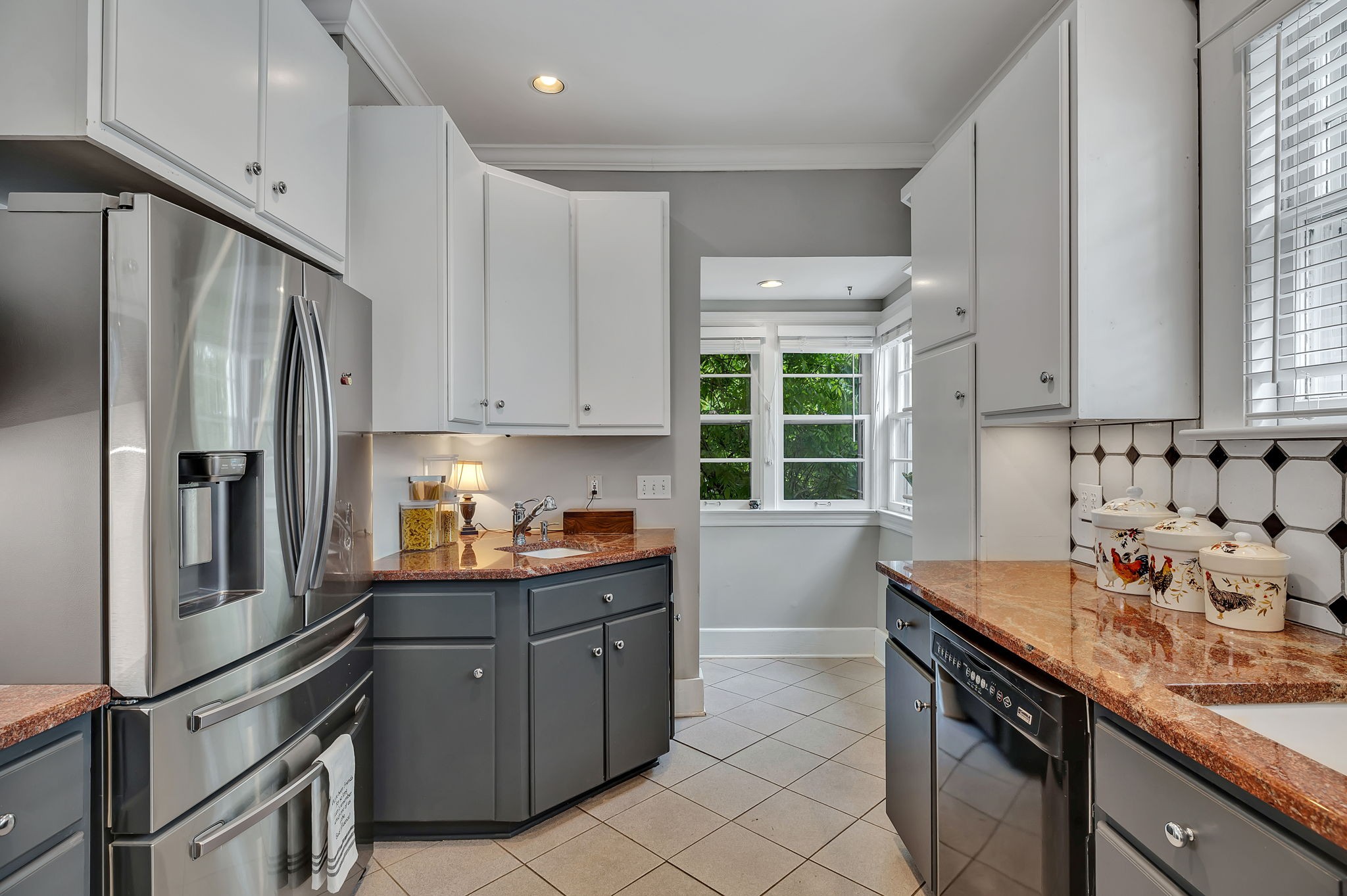 2503 W Linden Ave