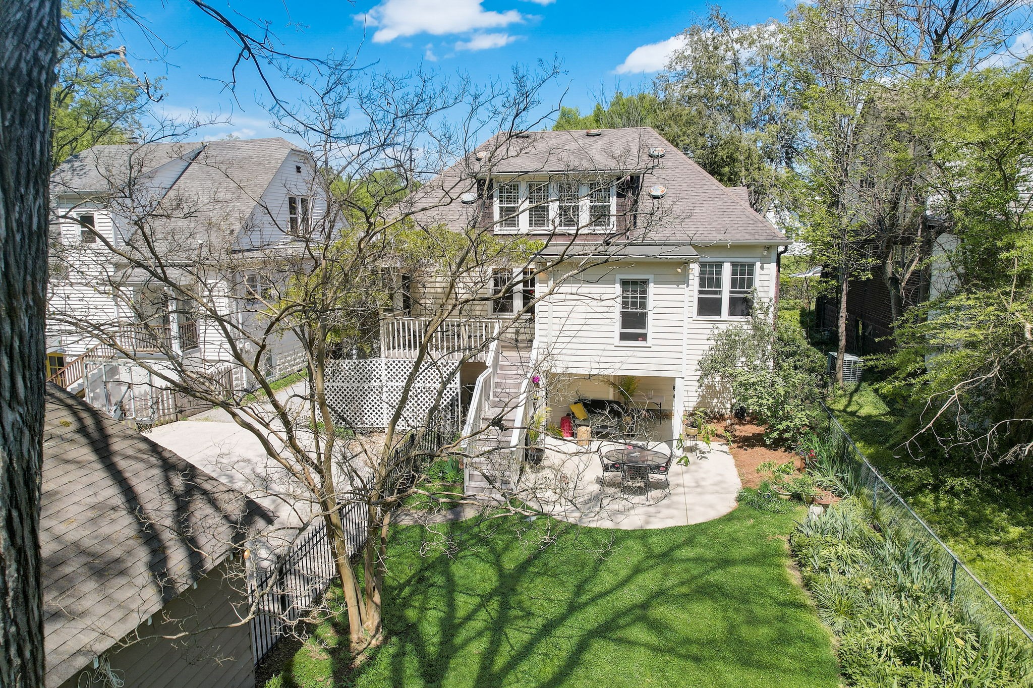 2503 W Linden Ave