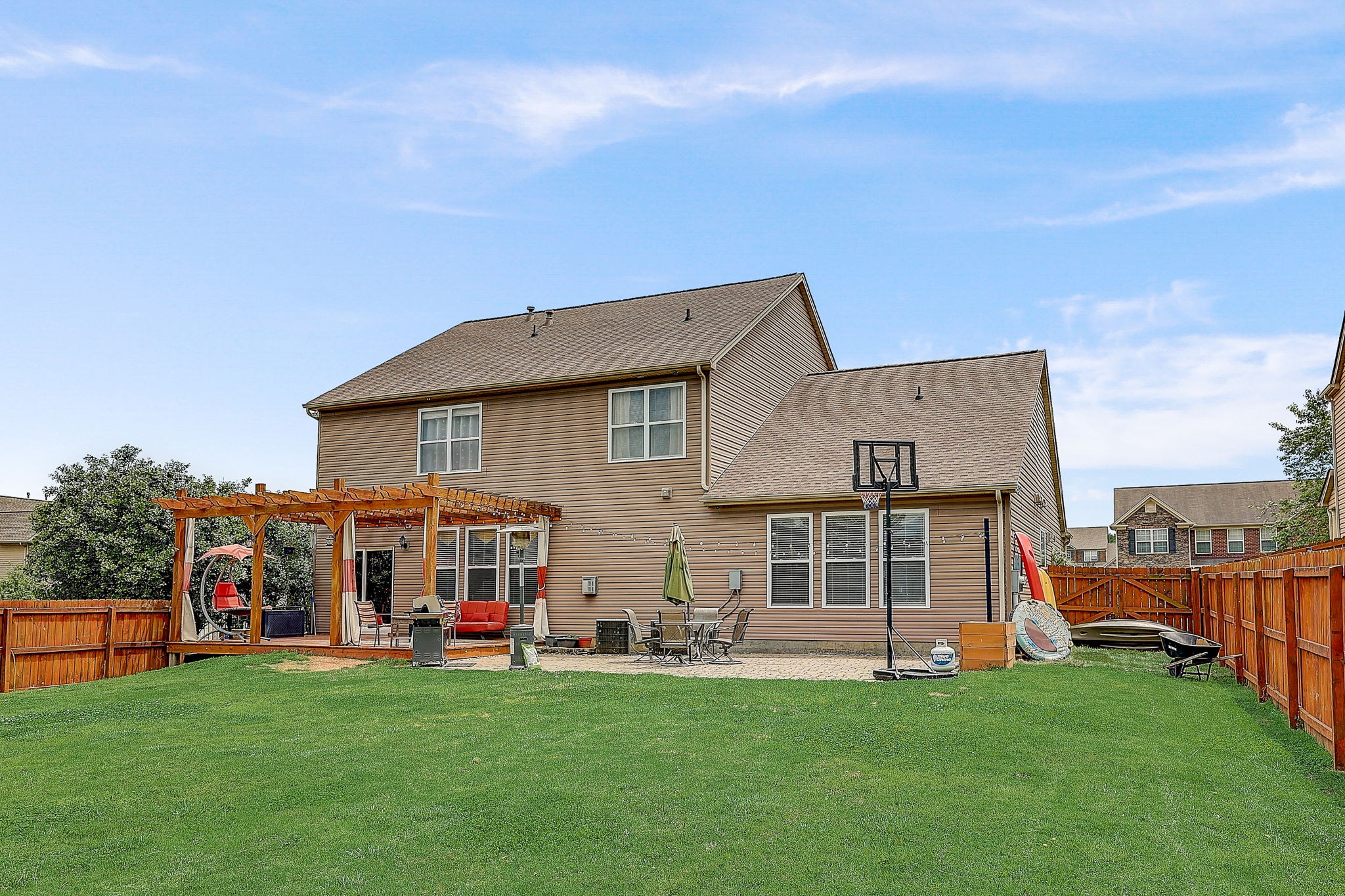 9 Drakes Dr