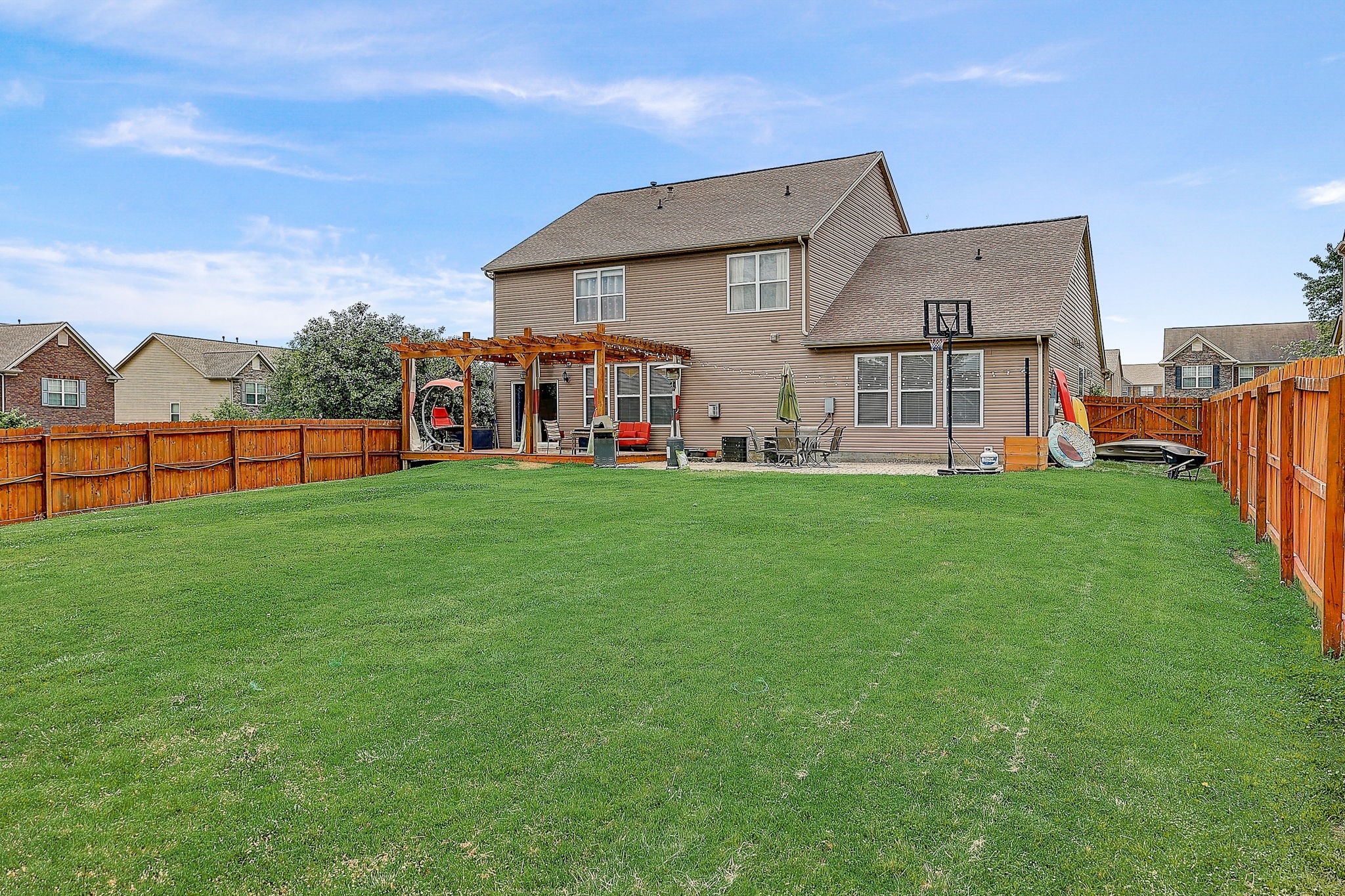 9 Drakes Dr