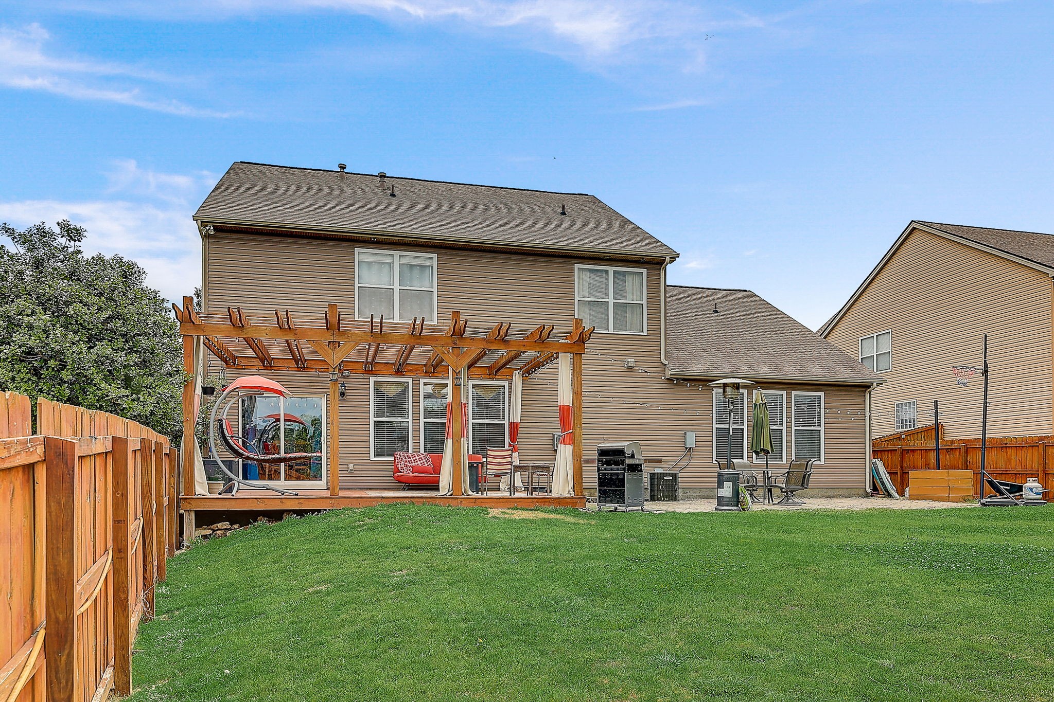 9 Drakes Dr