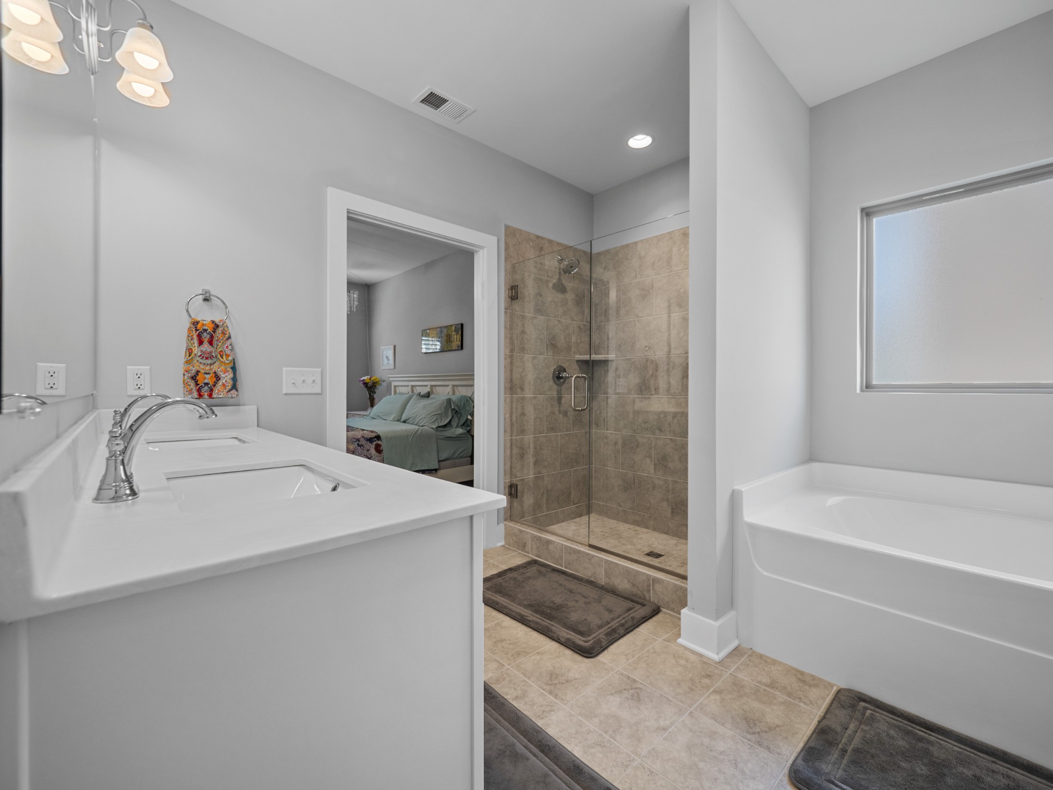 1627 Summit Rdg