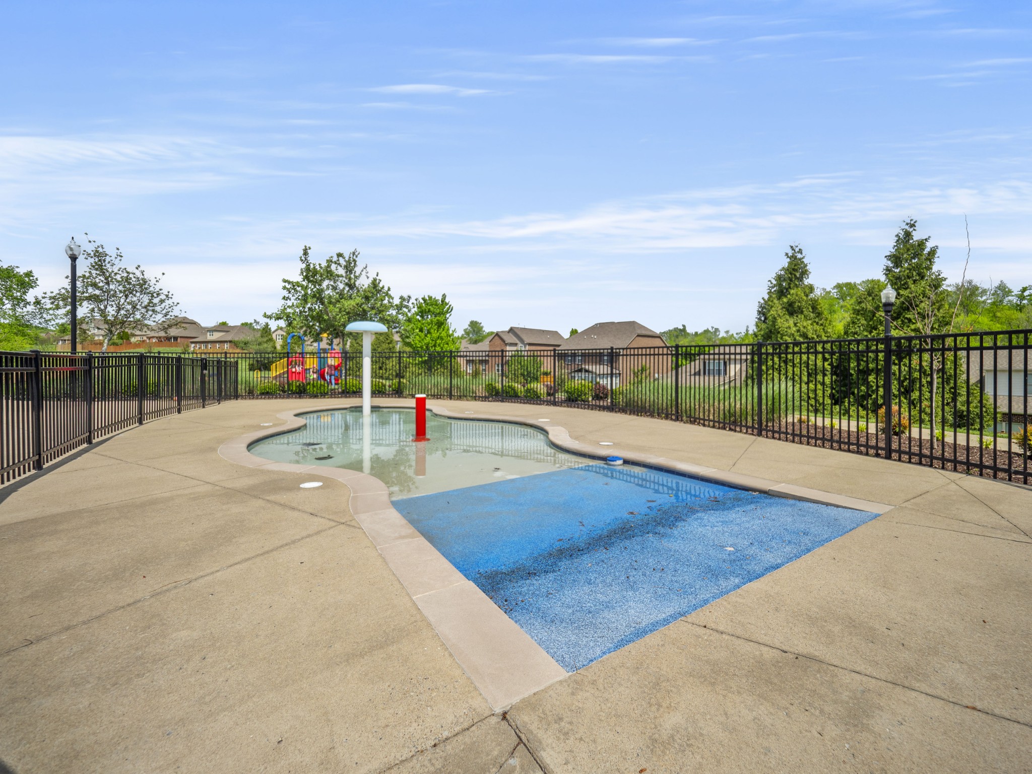 1627 Summit Rdg