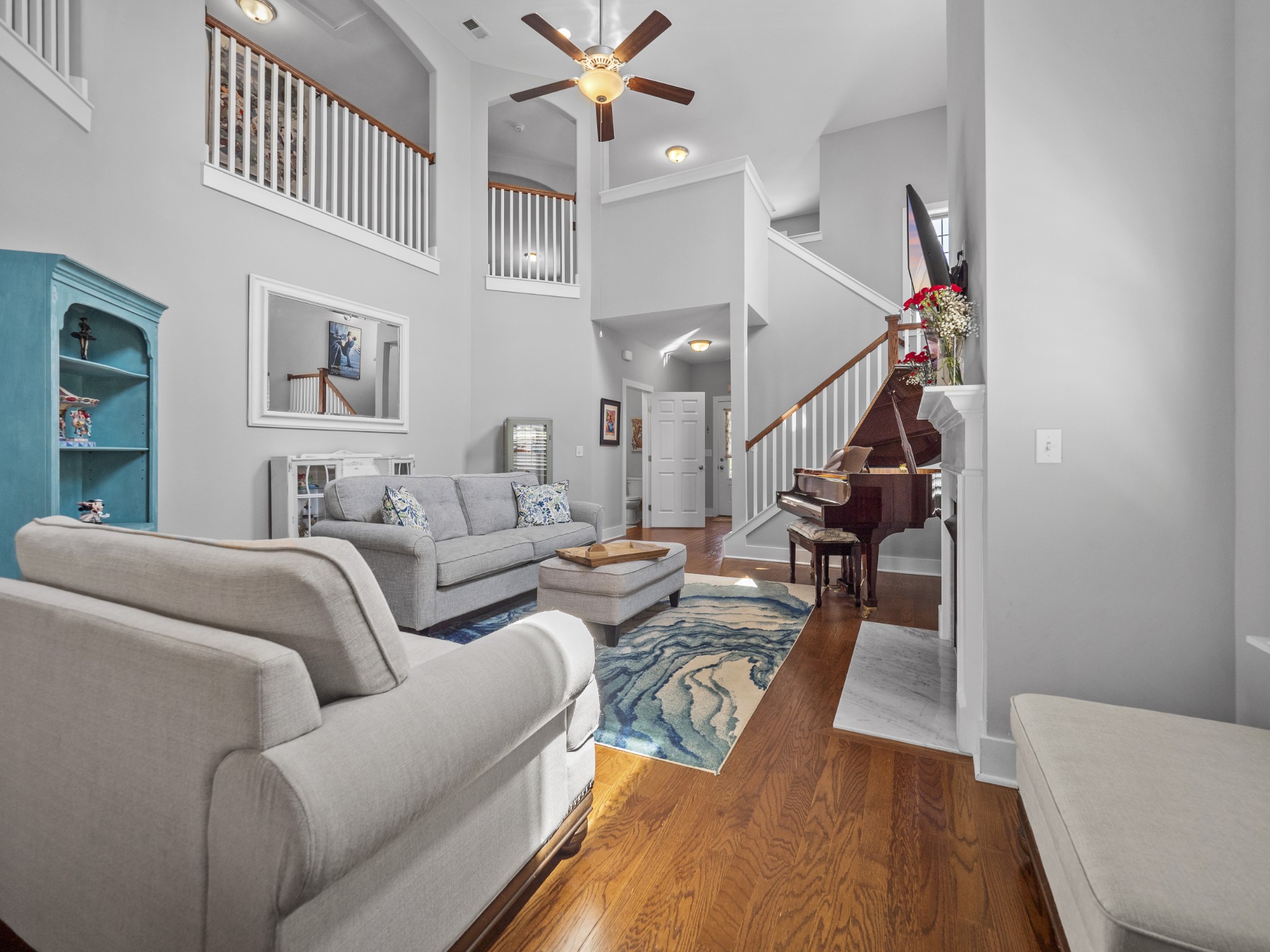 1627 Summit Rdg