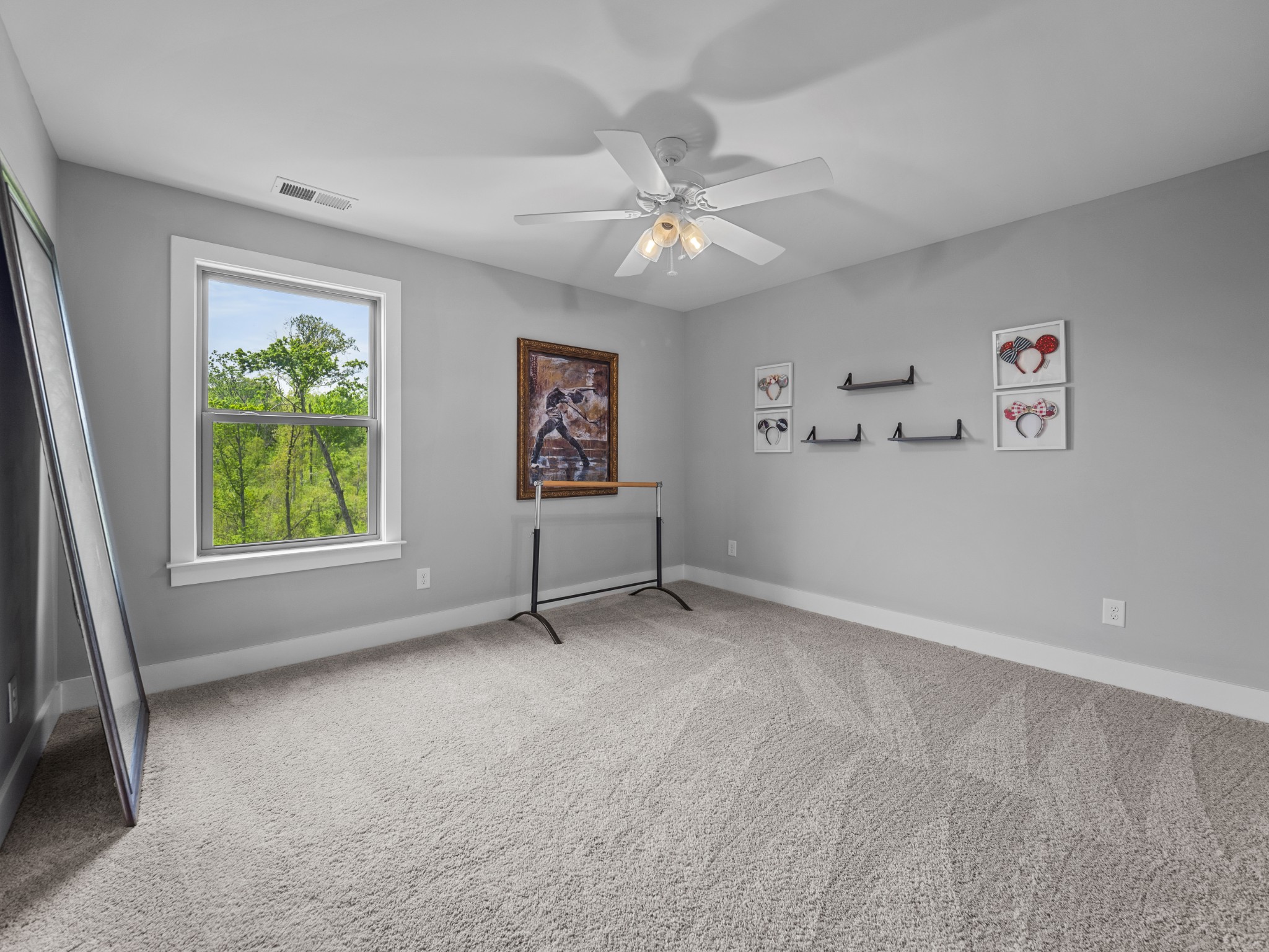 1627 Summit Rdg