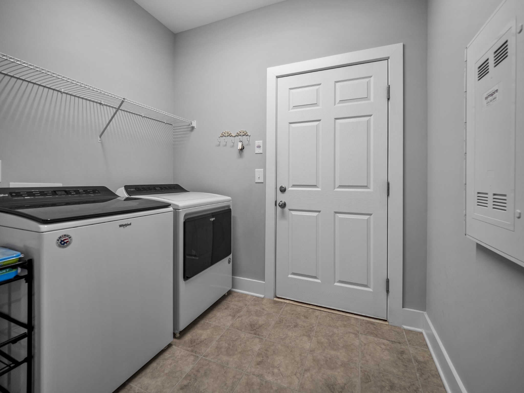 1627 Summit Rdg
