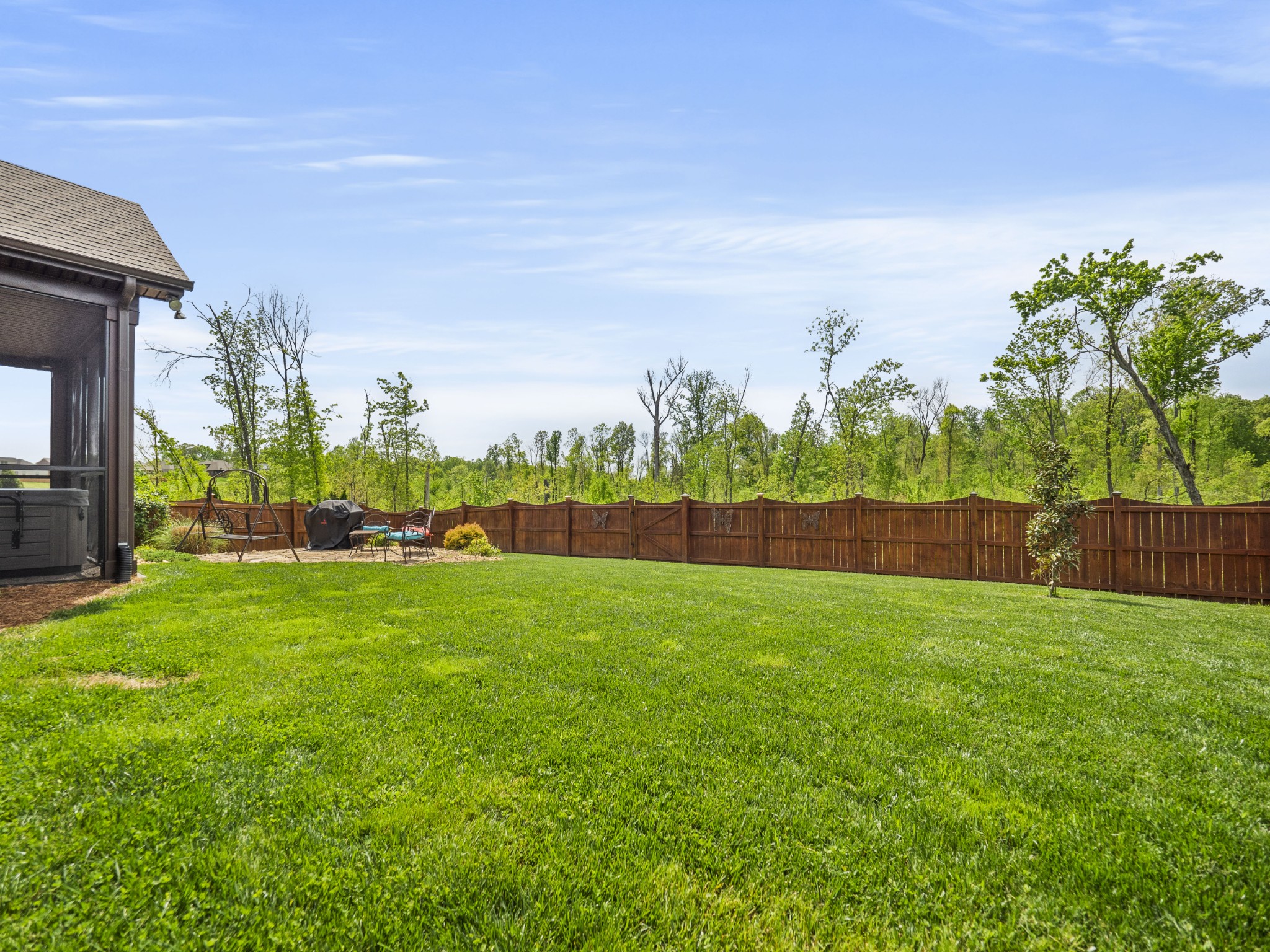 1627 Summit Rdg