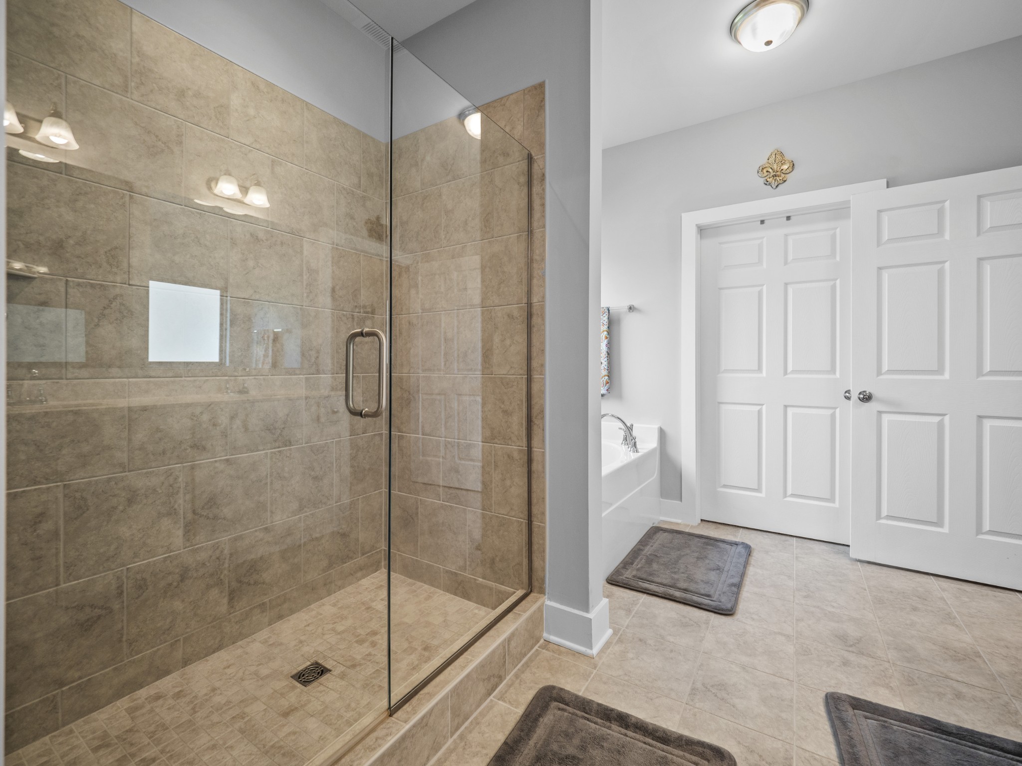 1627 Summit Rdg