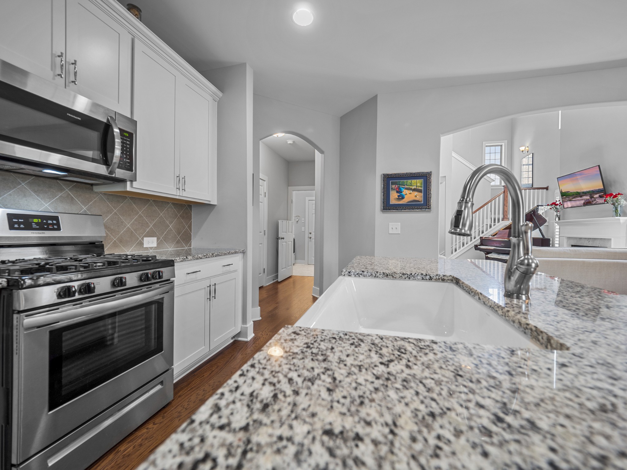 1627 Summit Rdg