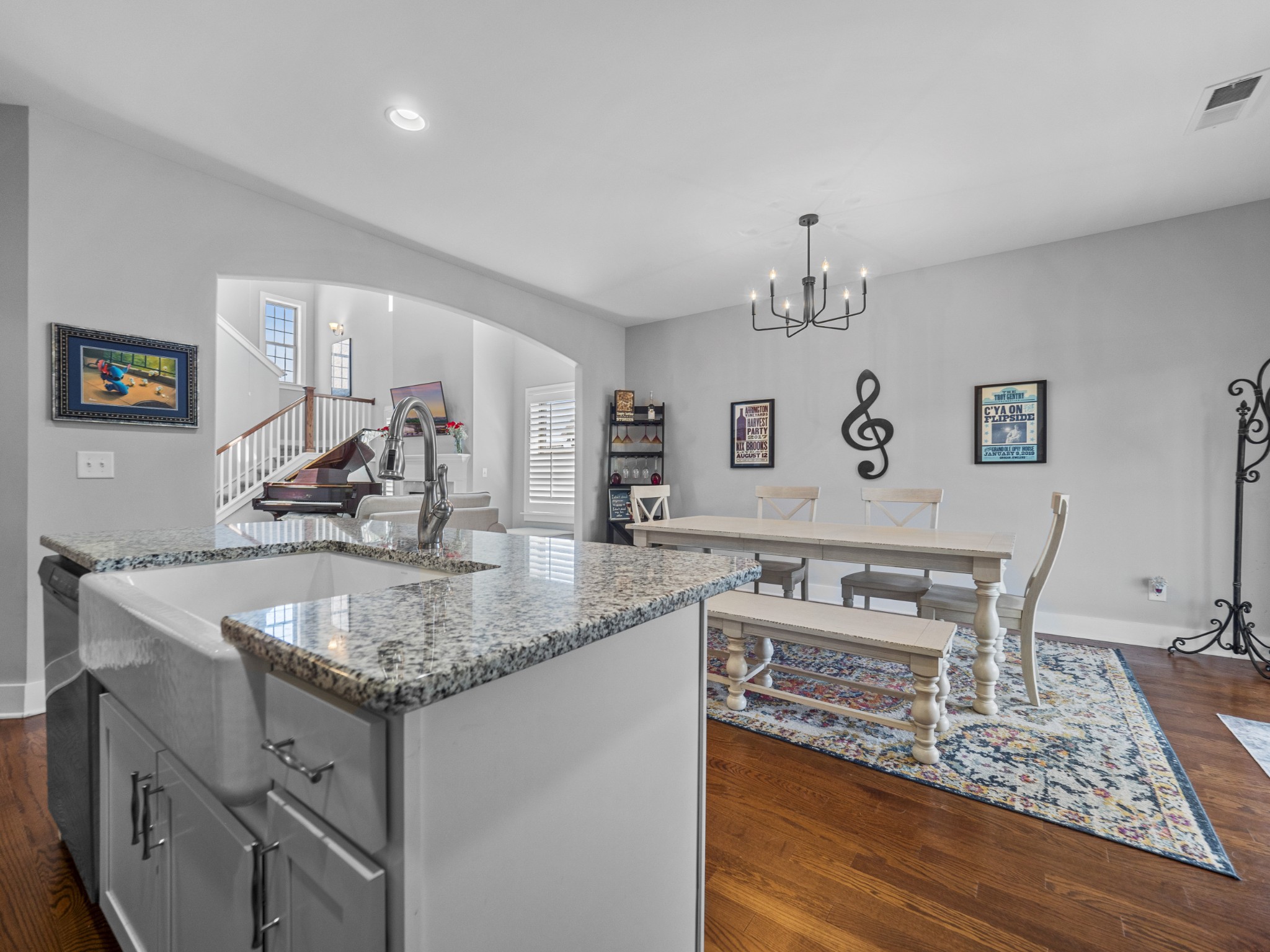 1627 Summit Rdg