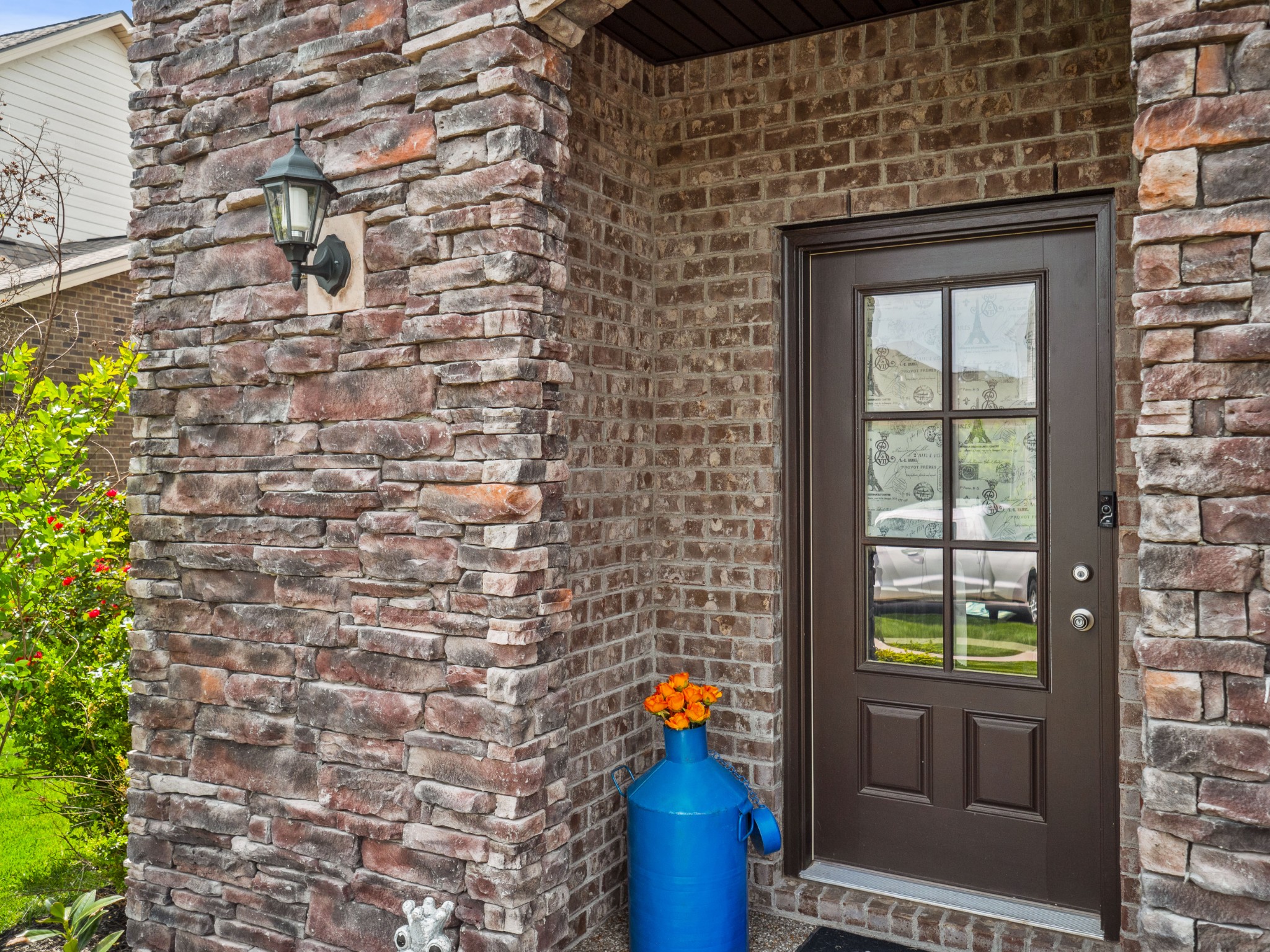 1627 Summit Rdg