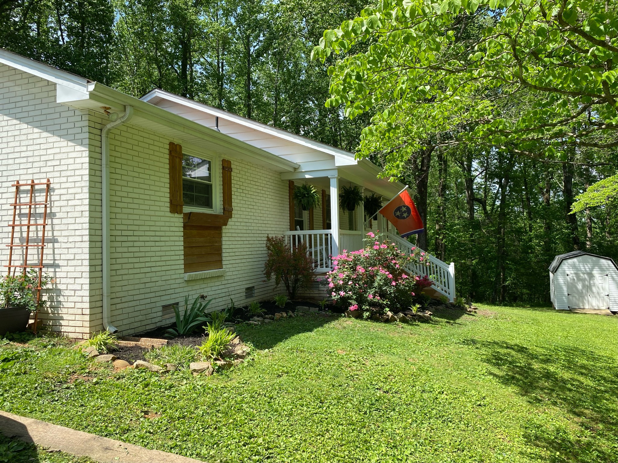2825 Lockertsville Rd