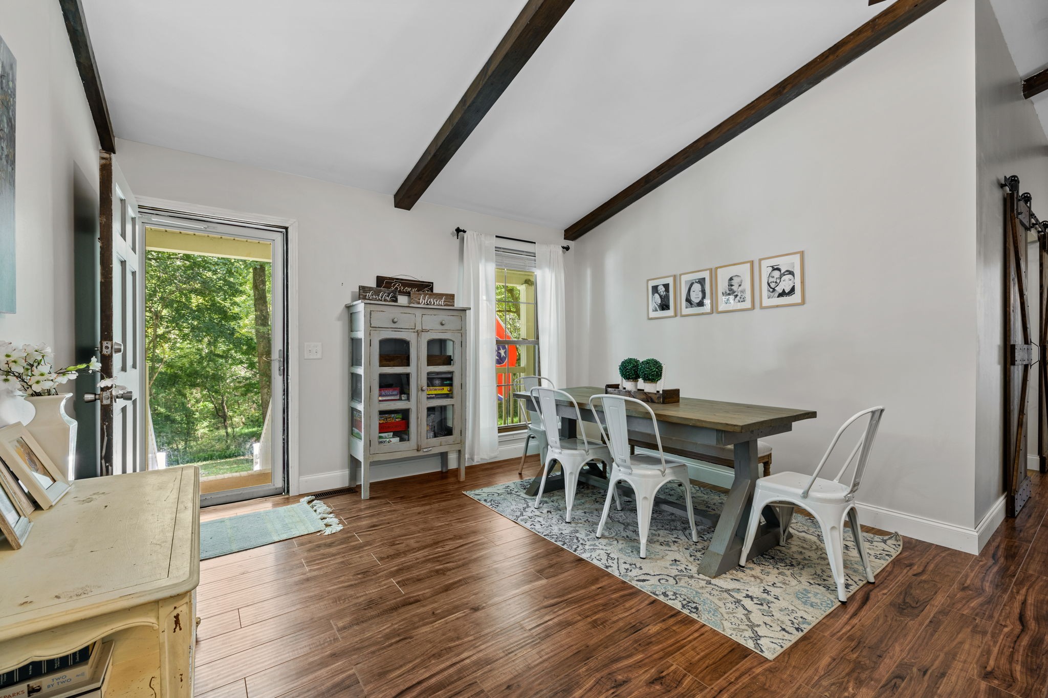 2825 Lockertsville Rd