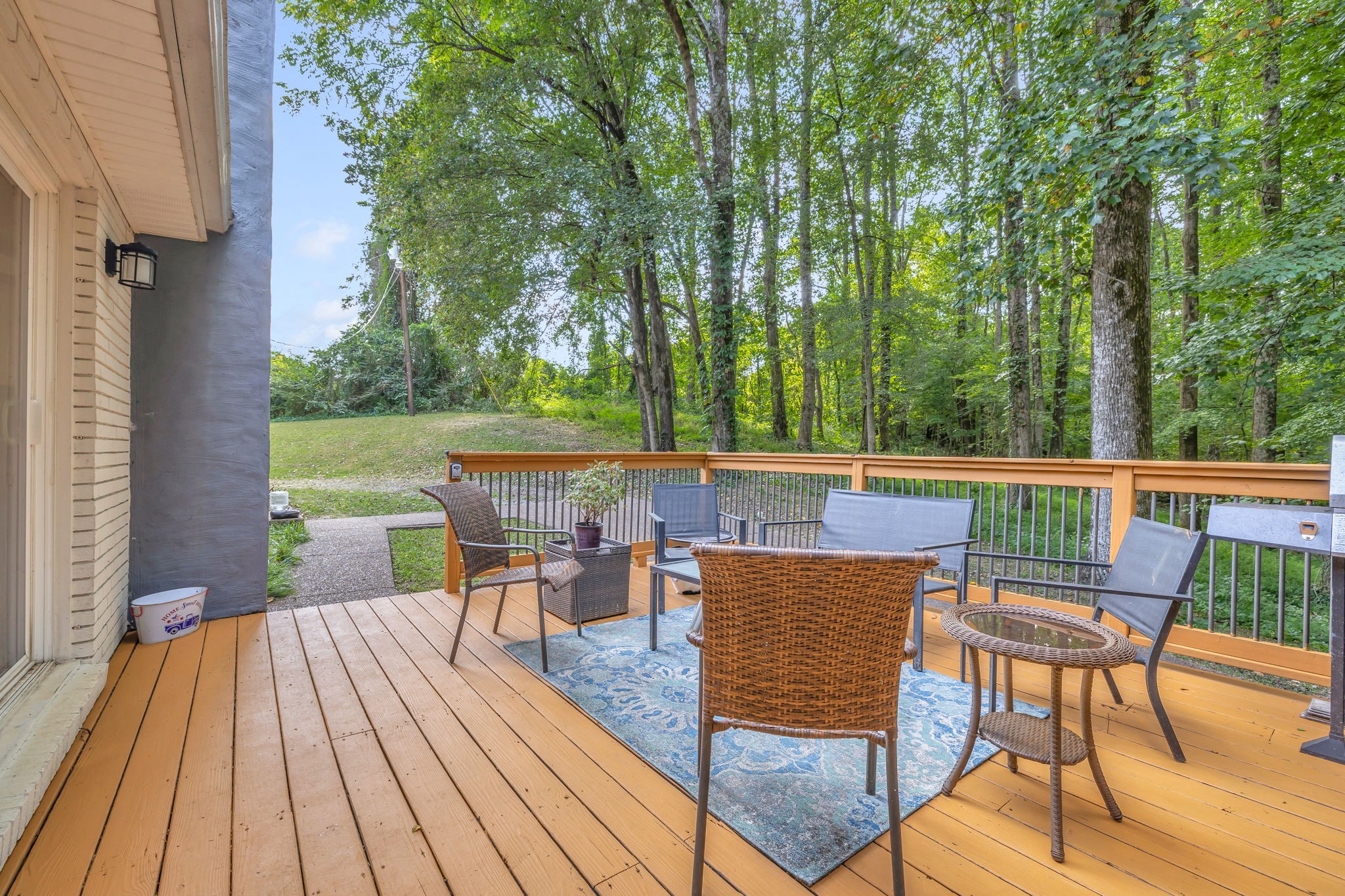 2825 Lockertsville Rd