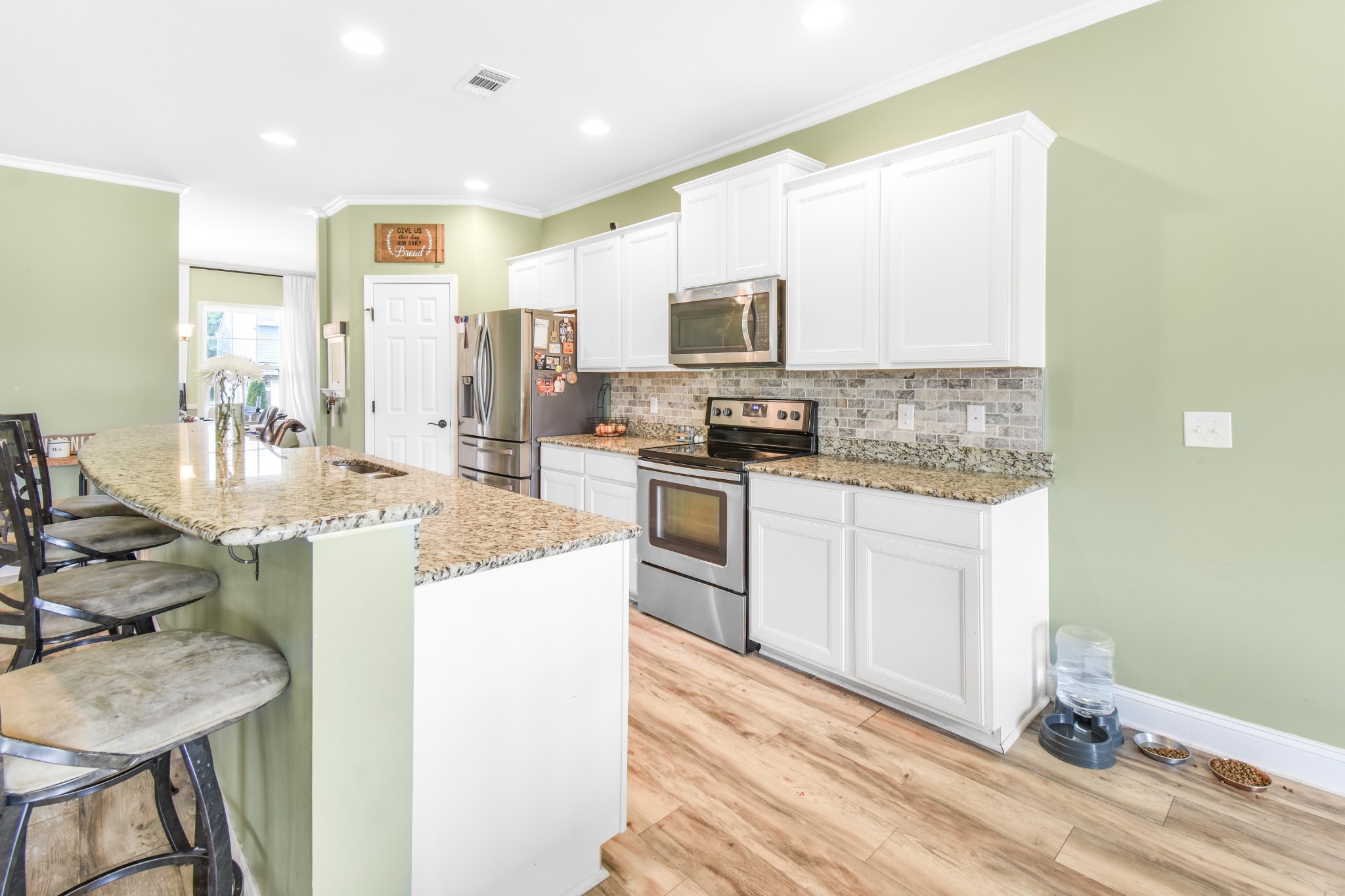 1407 Old Stone Rd