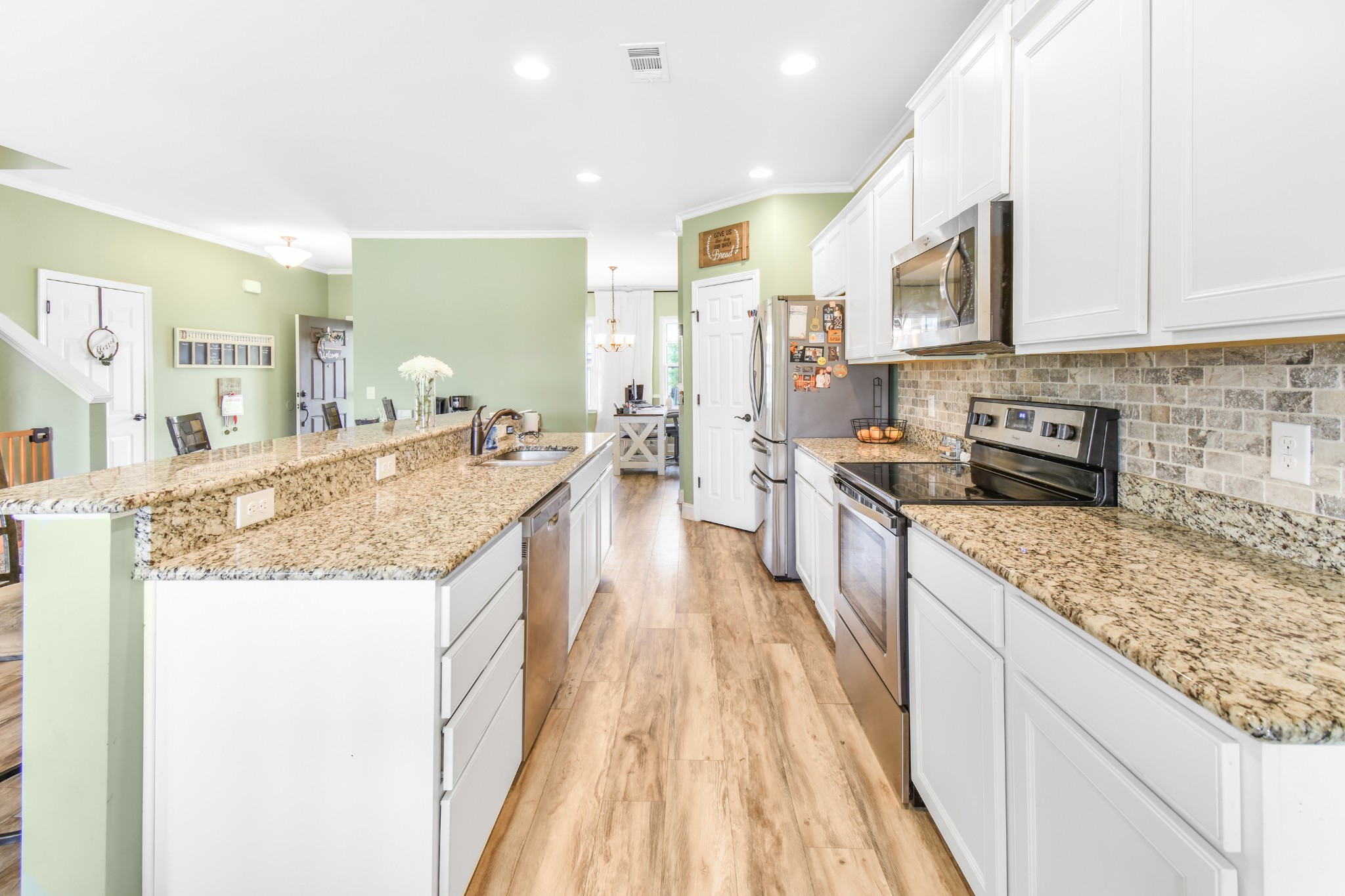 1407 Old Stone Rd