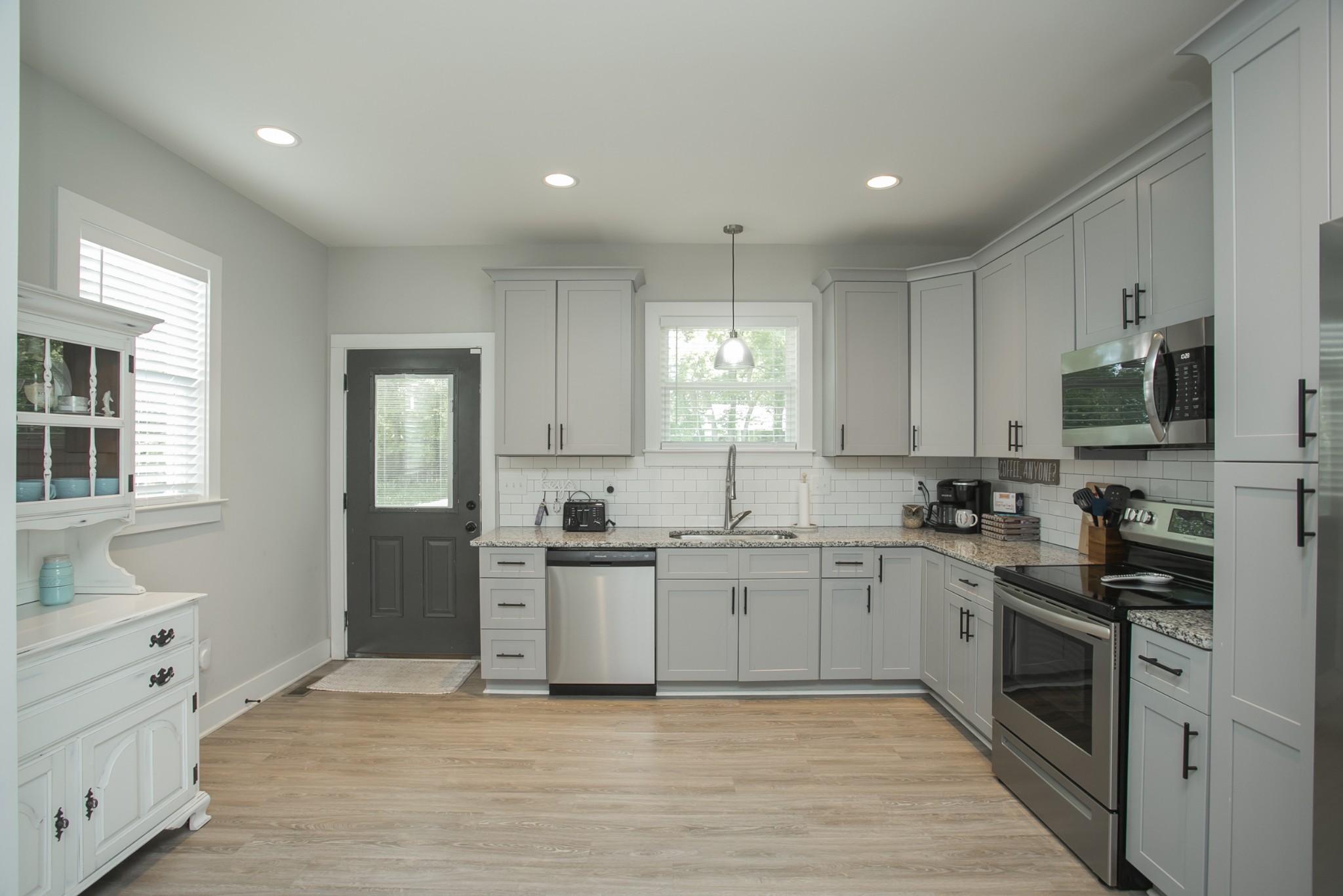 396 Parkside Cir