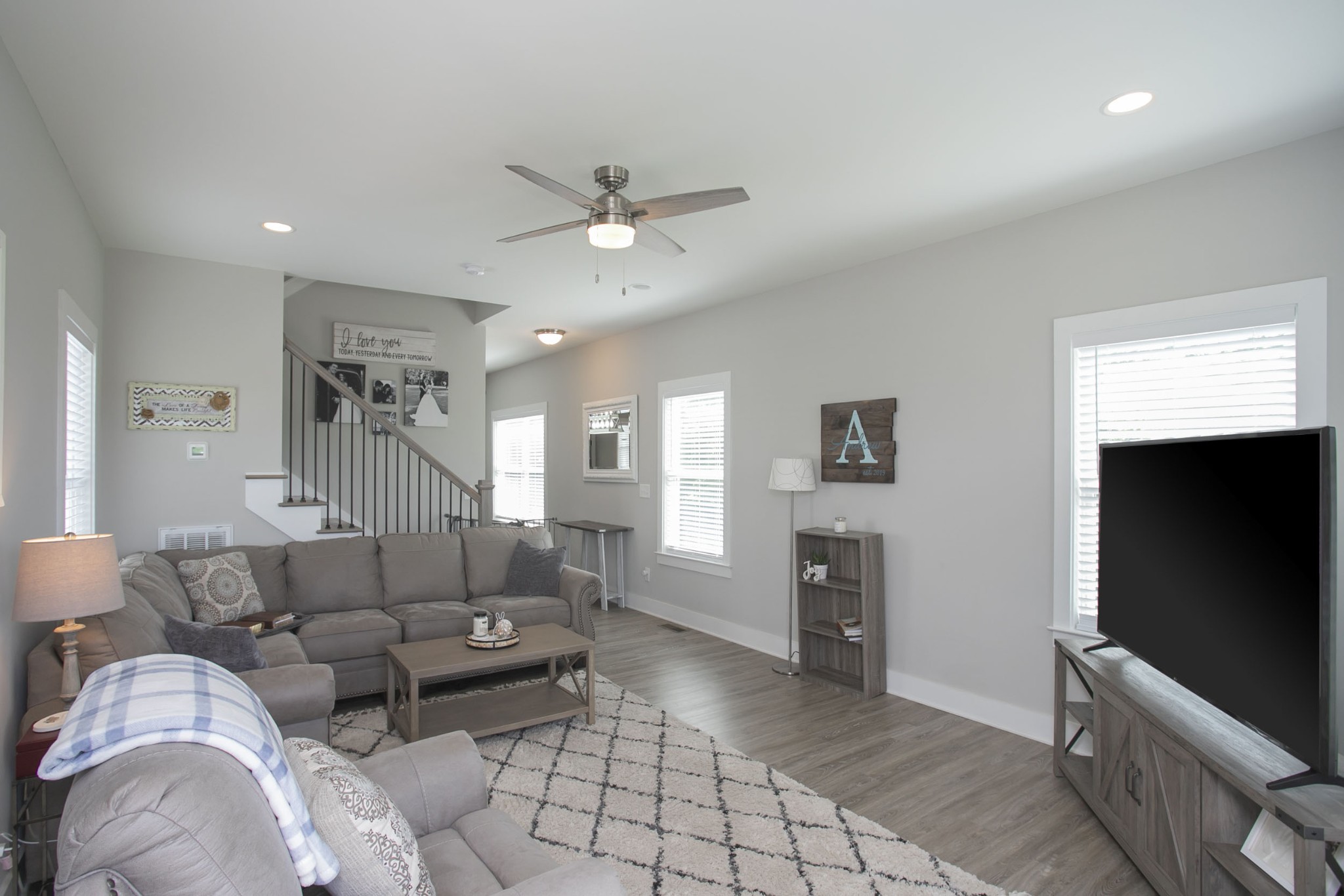 396 Parkside Cir