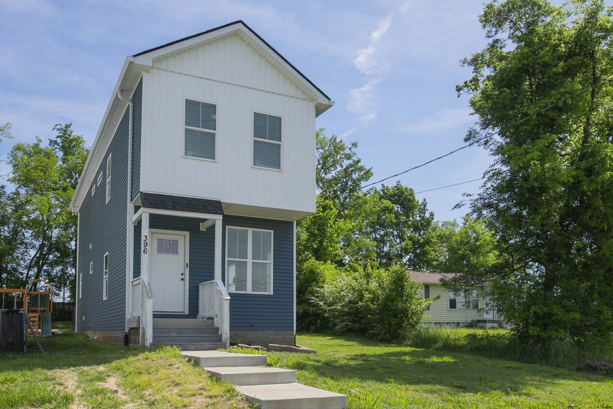 396 Parkside Cir