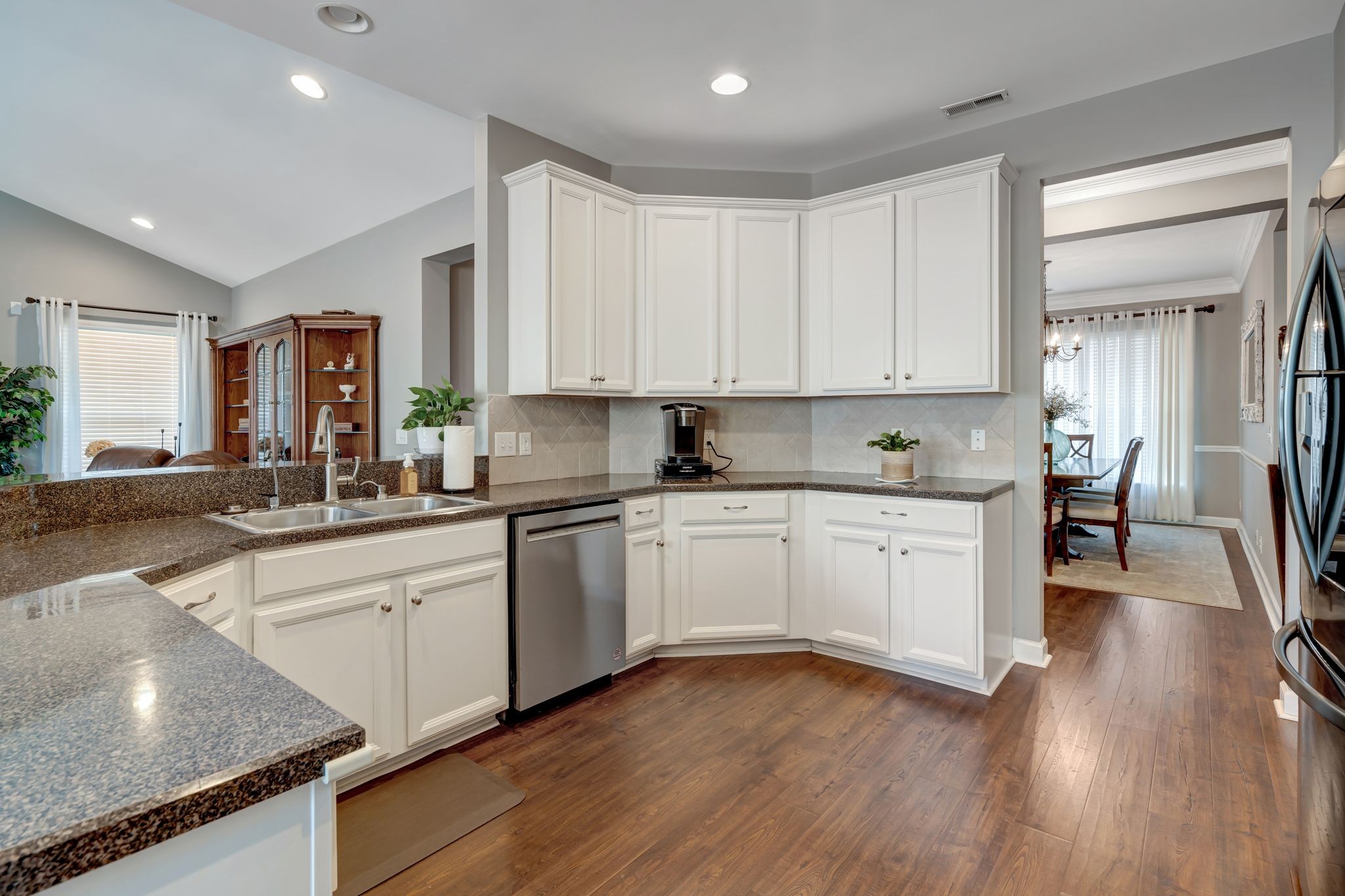 1812 Woodland Farms Ct