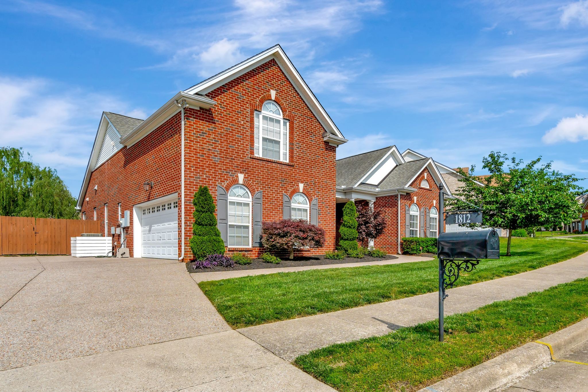 1812 Woodland Farms Ct