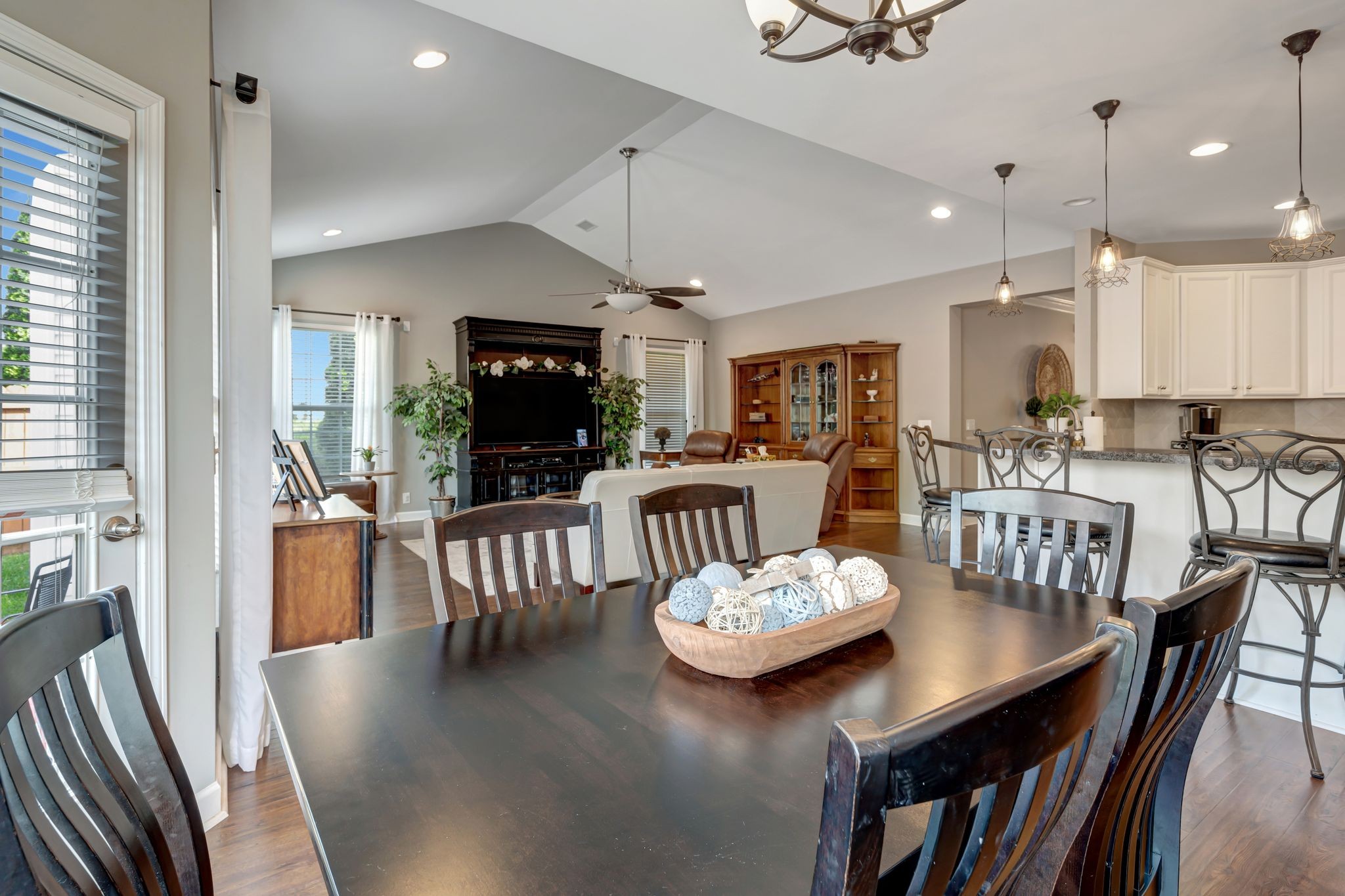 1812 Woodland Farms Ct