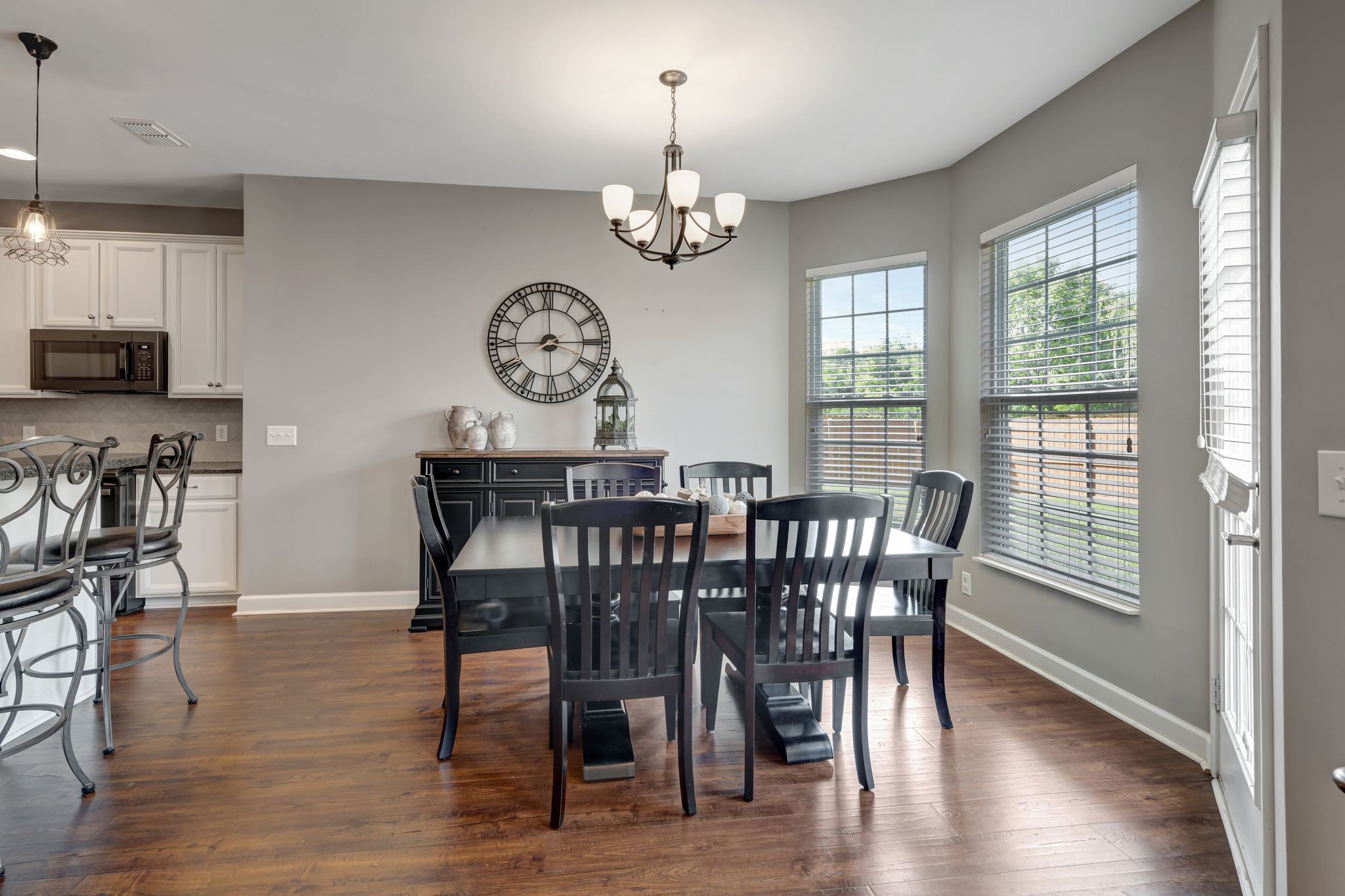 1812 Woodland Farms Ct