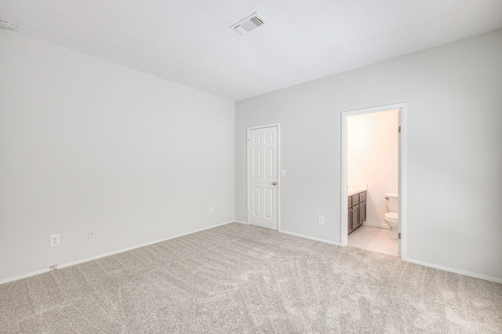 102 Laurel Hill Dr