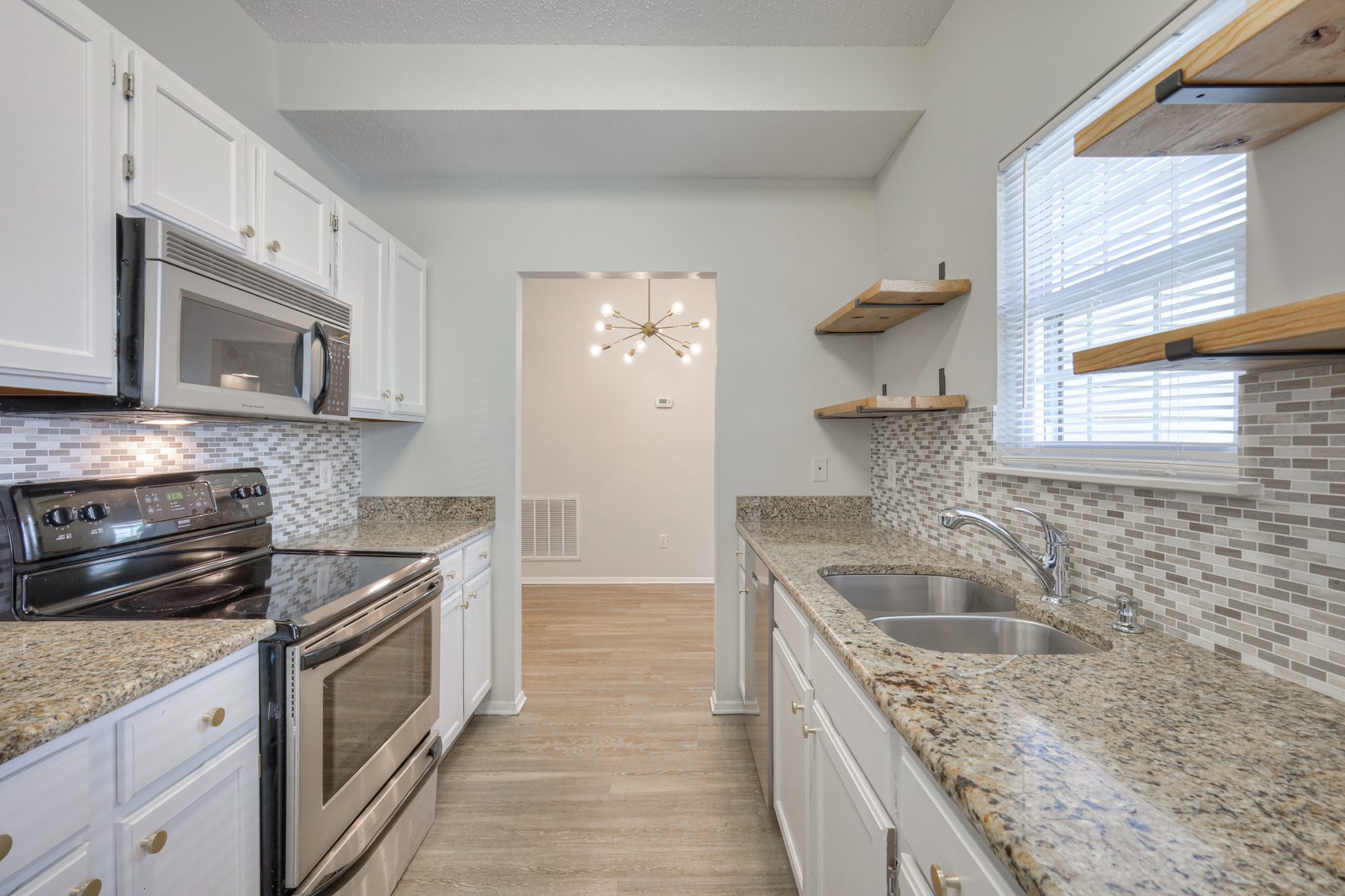 102 Laurel Hill Dr