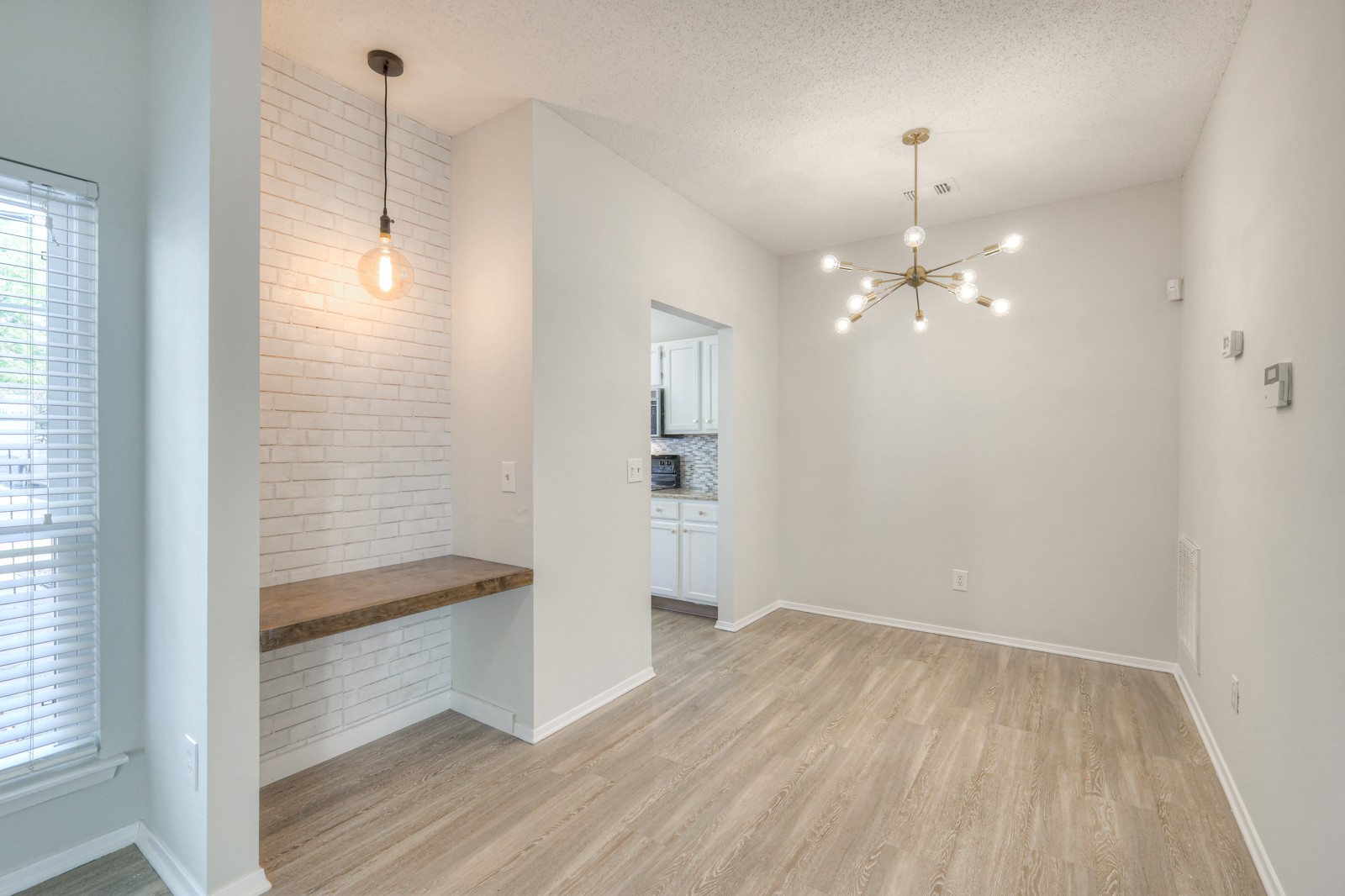 102 Laurel Hill Dr