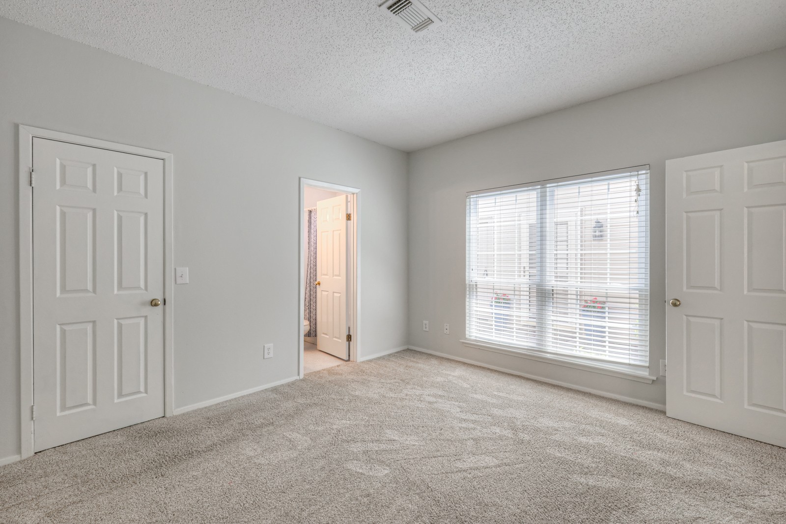 102 Laurel Hill Dr