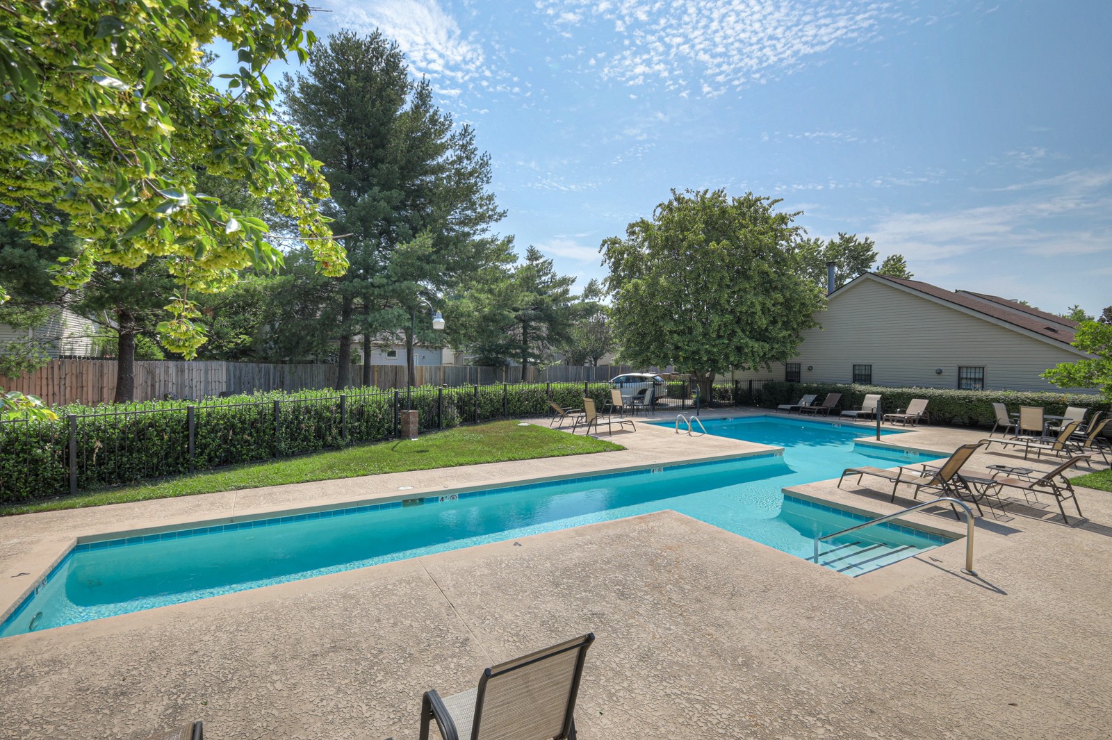 102 Laurel Hill Dr